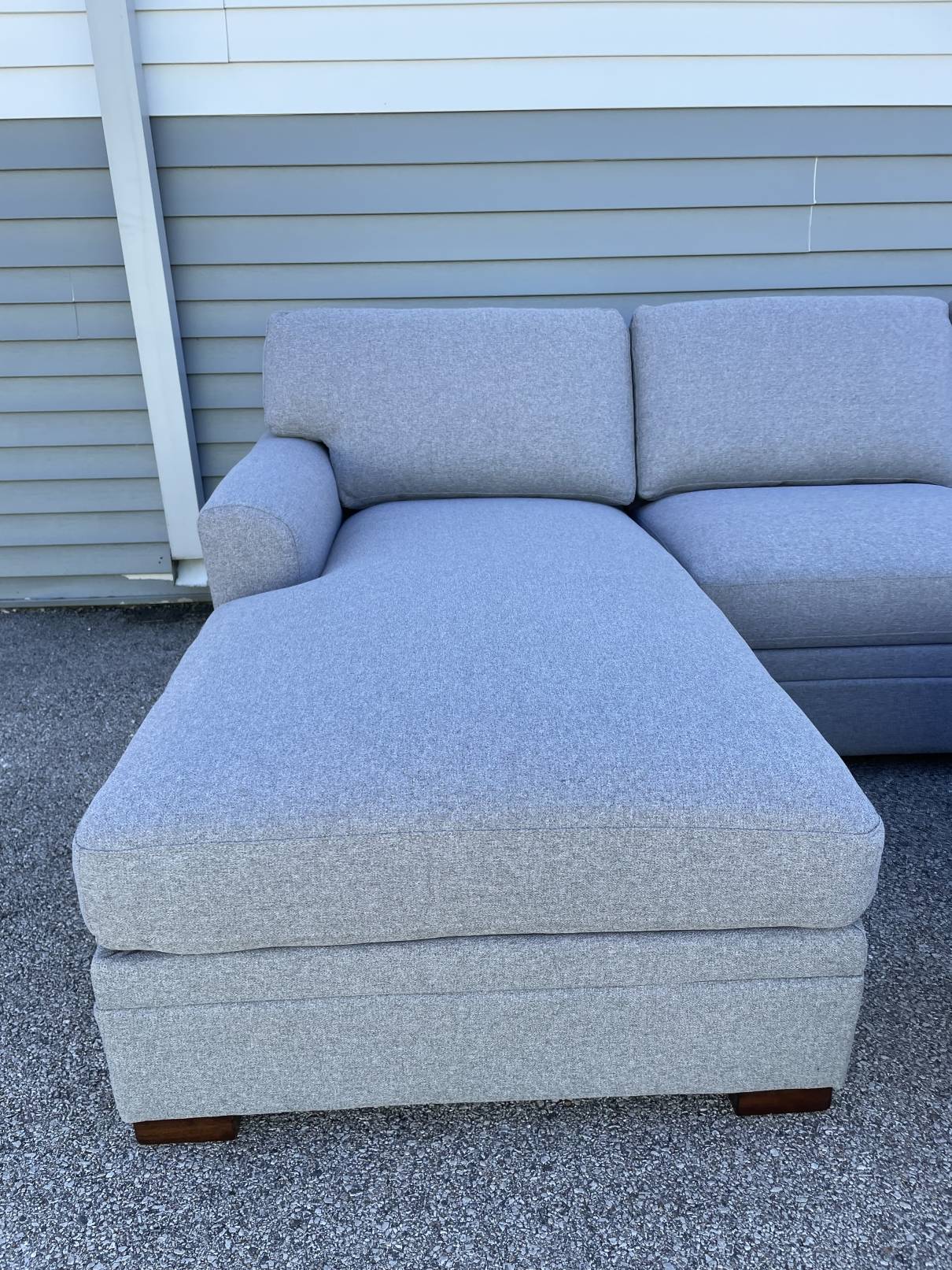 Thomasville Langdon Fabric Sectional with Storage Ottoman