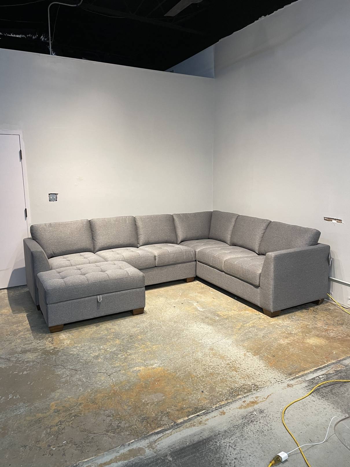 Thomasville Yvette Fabric Sectional with Storage Ottoman