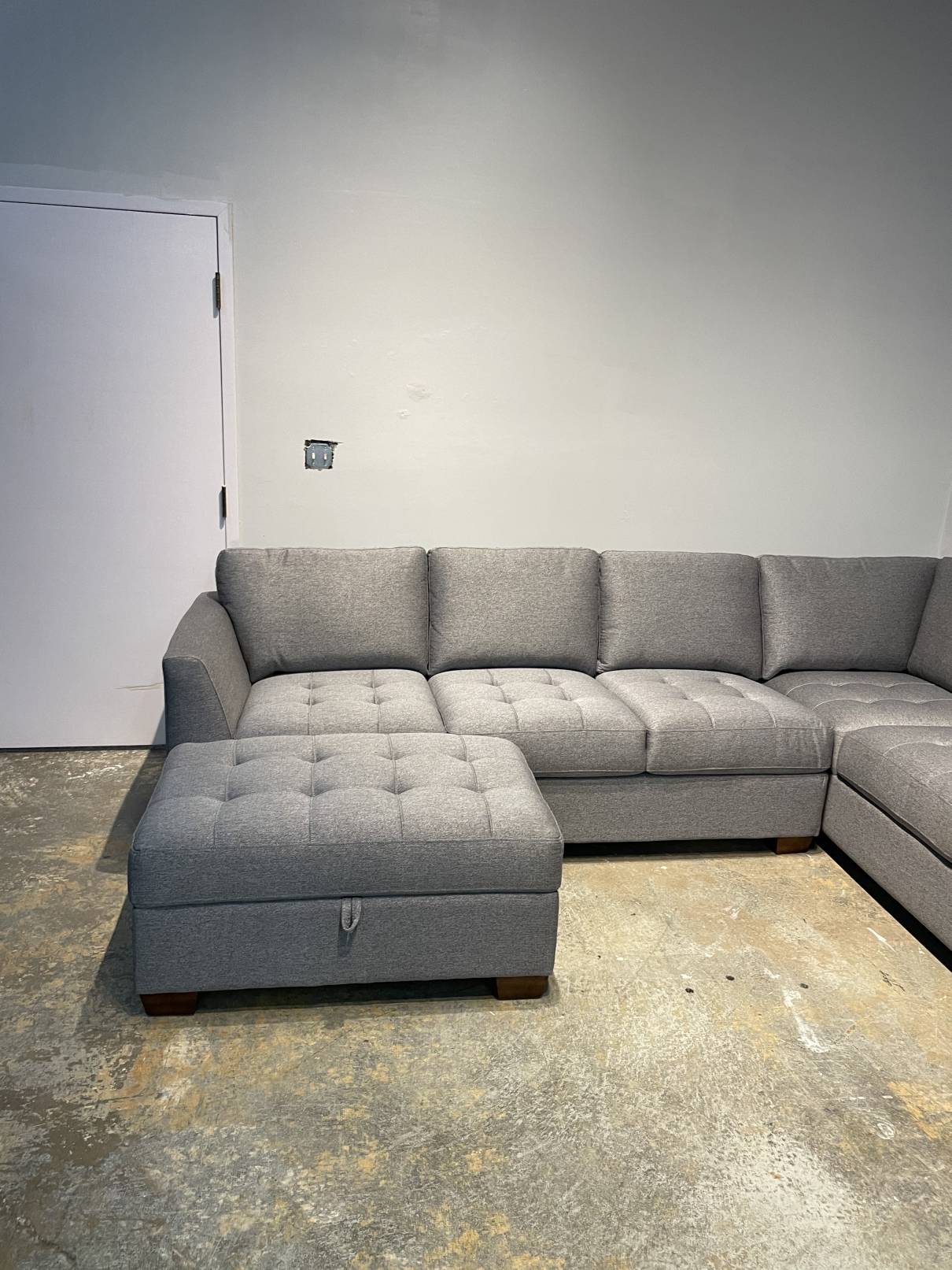 Thomasville Yvette Fabric Sectional with Storage Ottoman