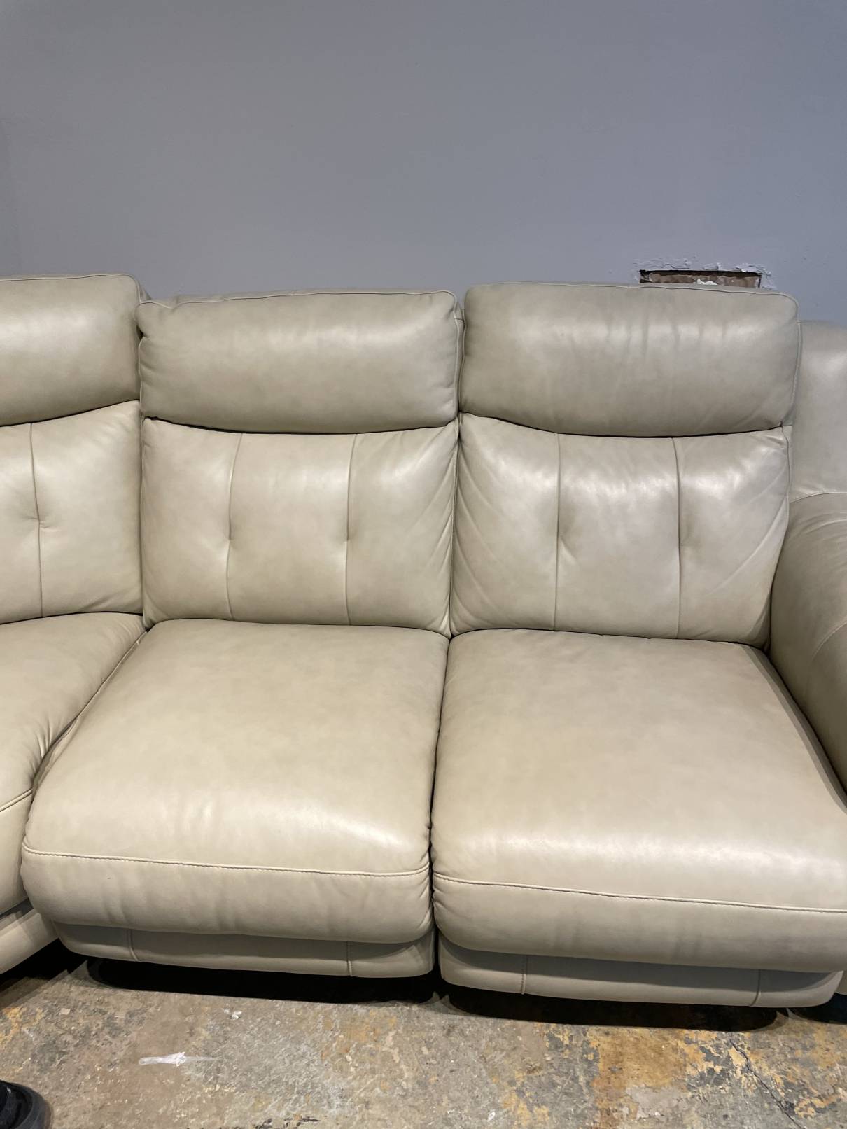 Campania Modern 4piece Top Grain Leather Dual Power Motion Sectional