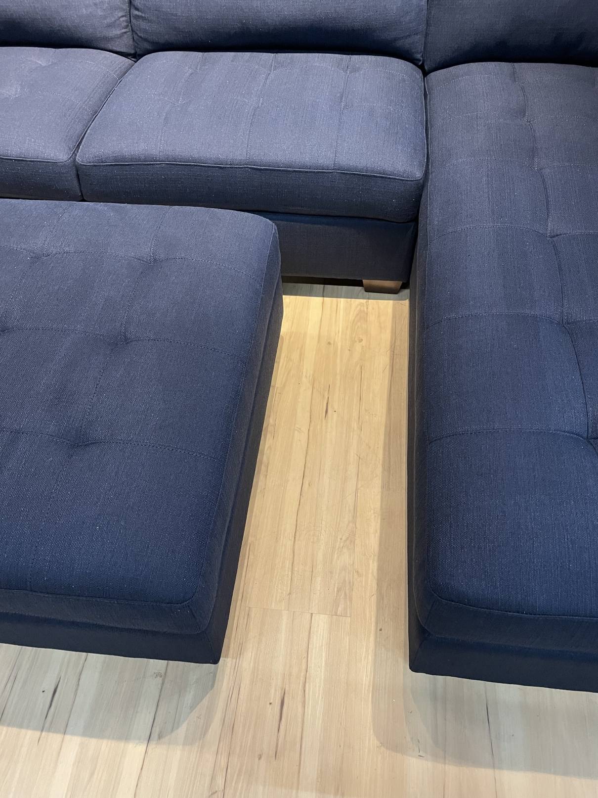 Thomasville Miles Fabric Sectional with Storage Ottoman