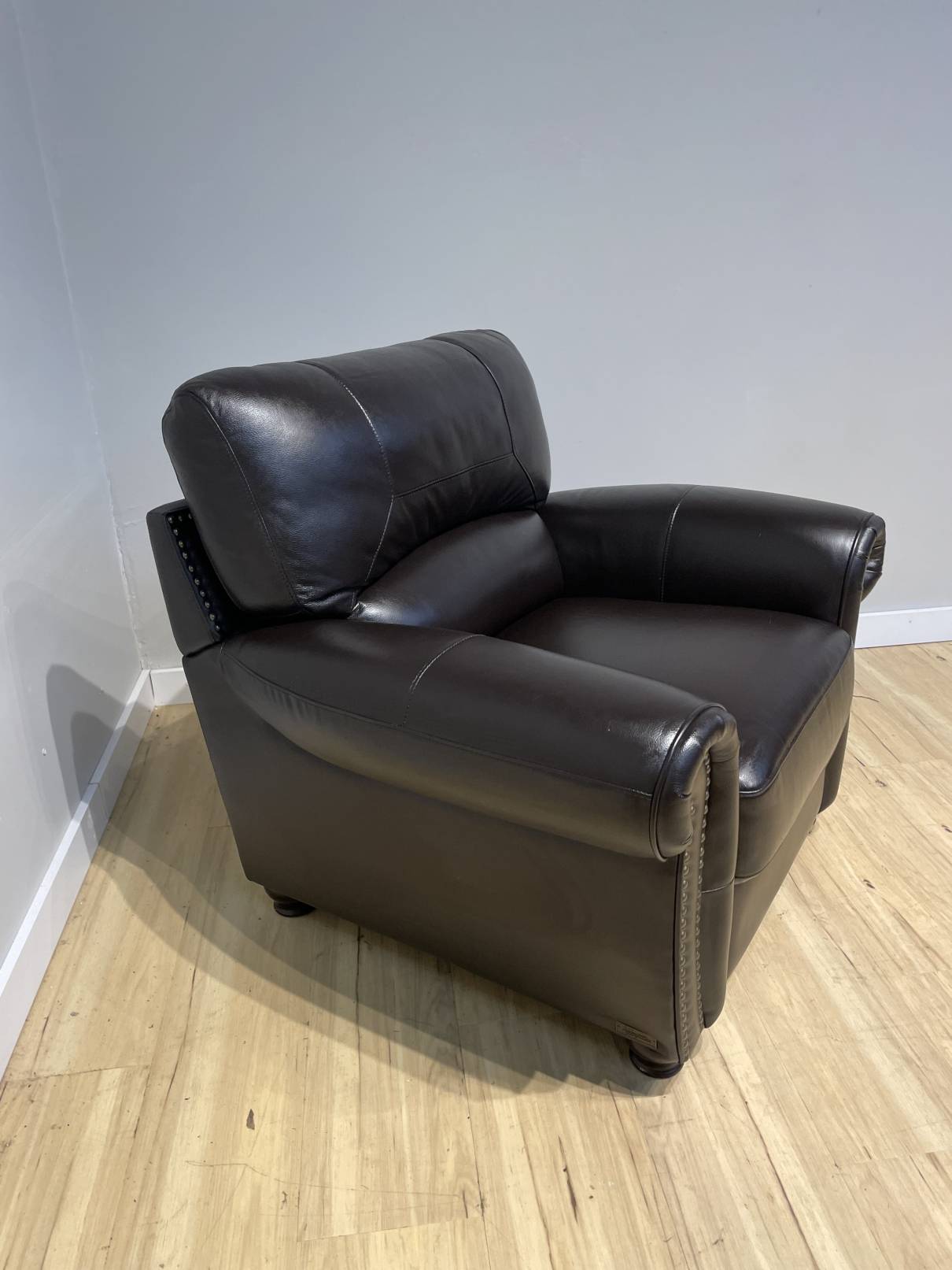Abbyson Tuscany Leather Armchair Dark Brown