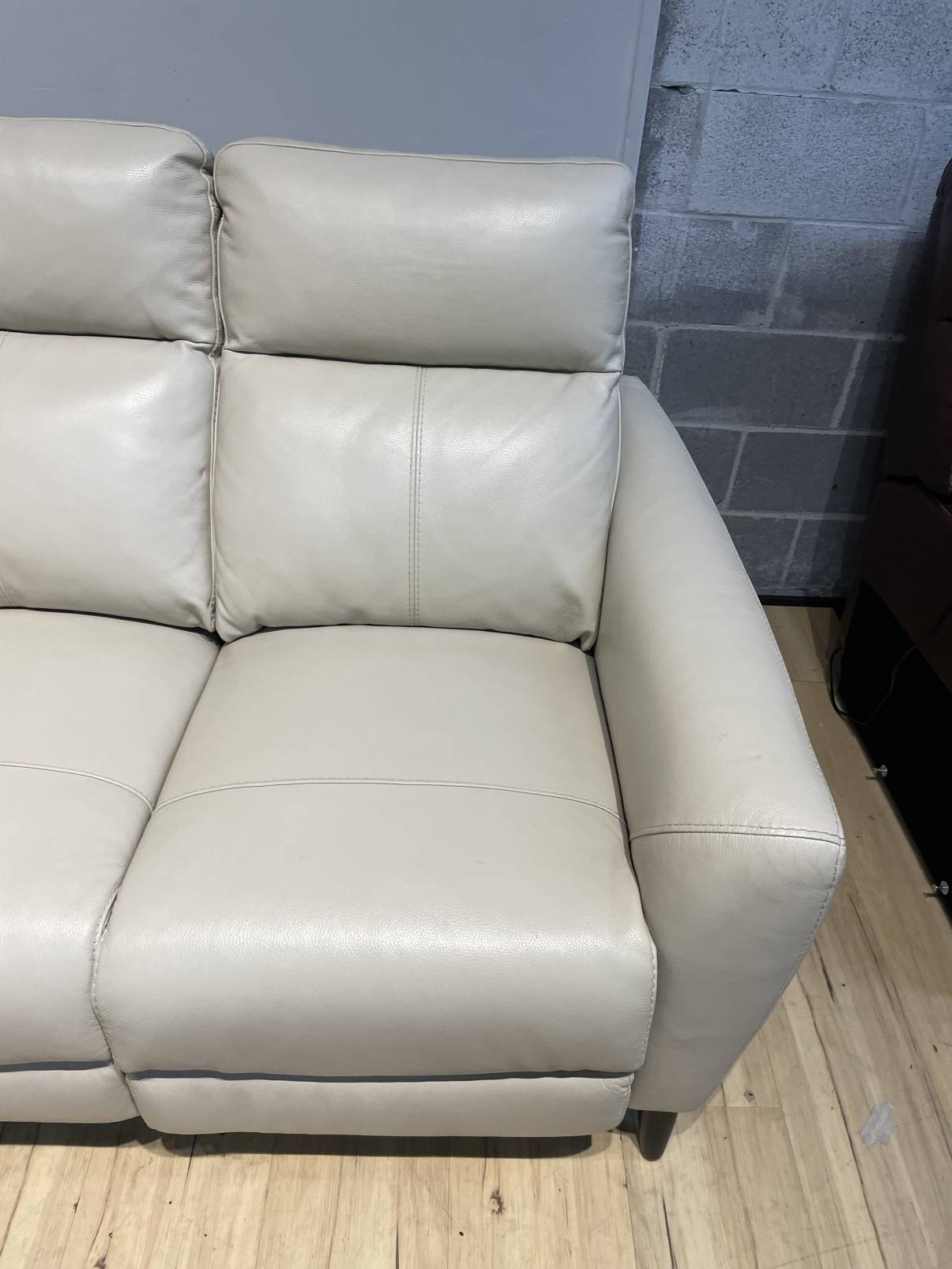 Crosslin leather power reclining outlet loveseat