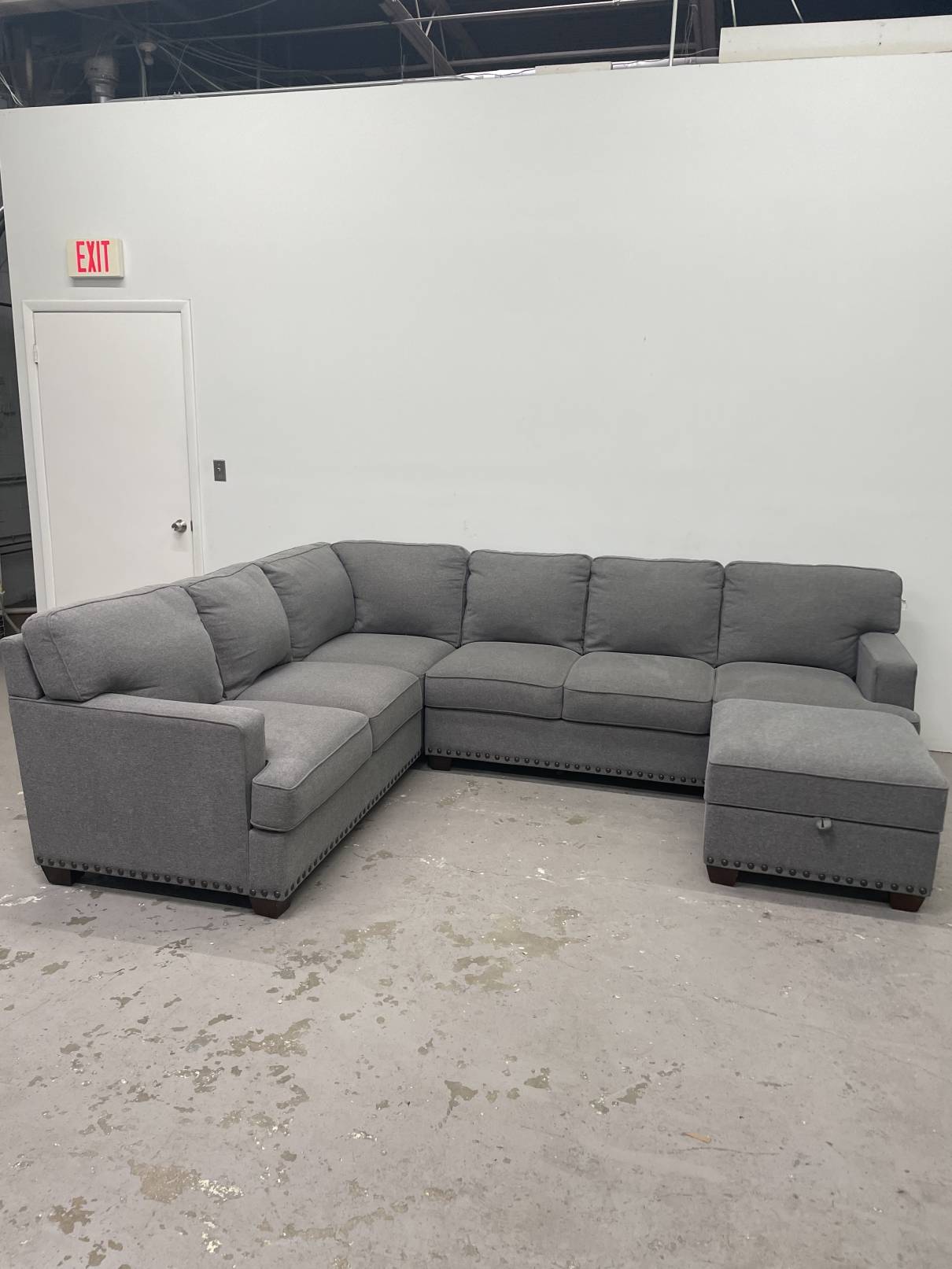 Thomasville Emilee Fabric Sectional with Storage Ottoman