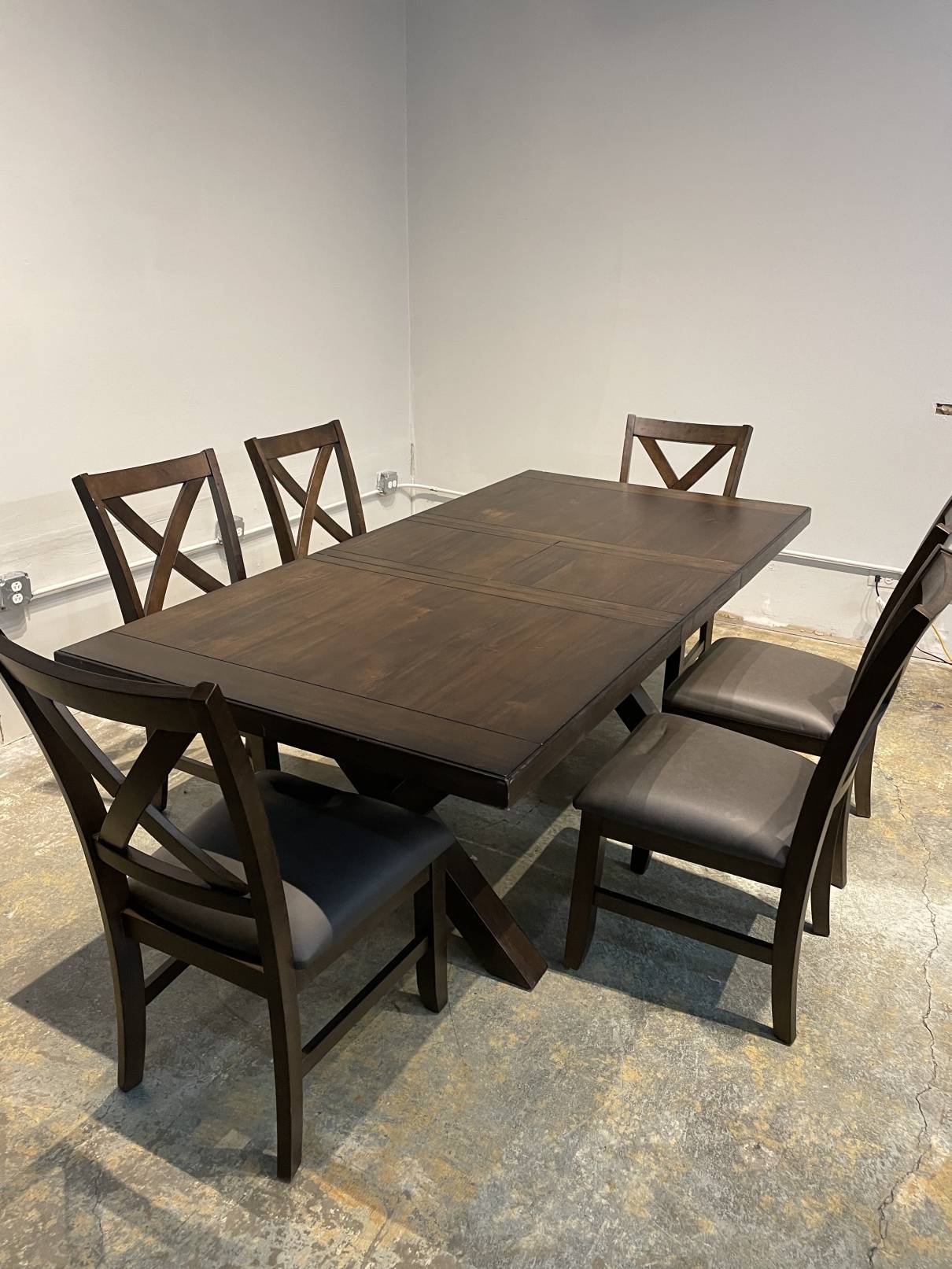 Blakely 7 piece Dining Table Set