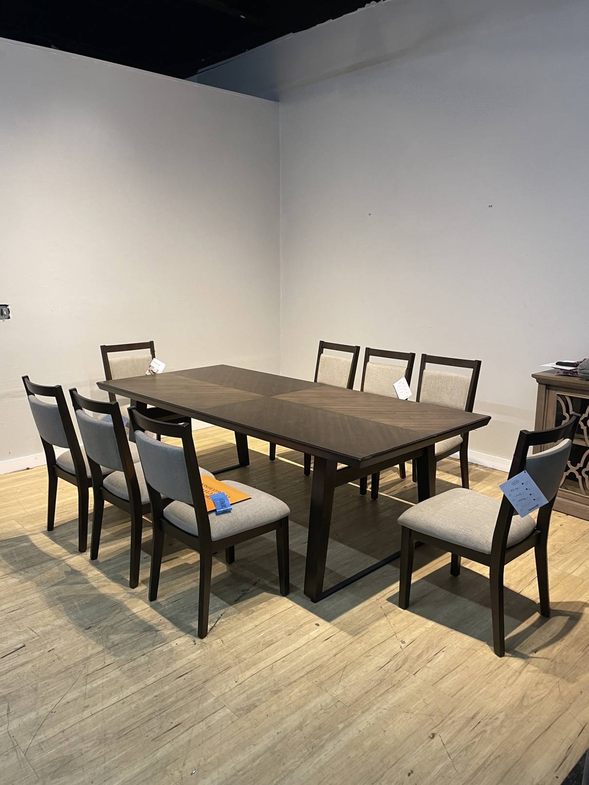 Thomasville 9 piece dining set new arrivals