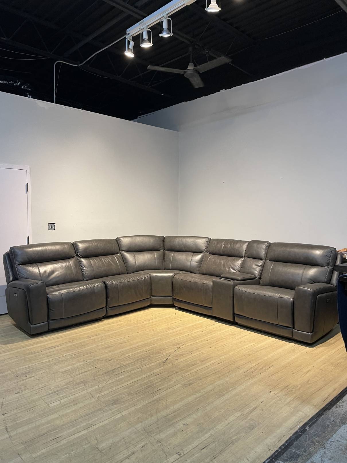 Lauretta 6 piece Leather Power Reclining Sectional with Power