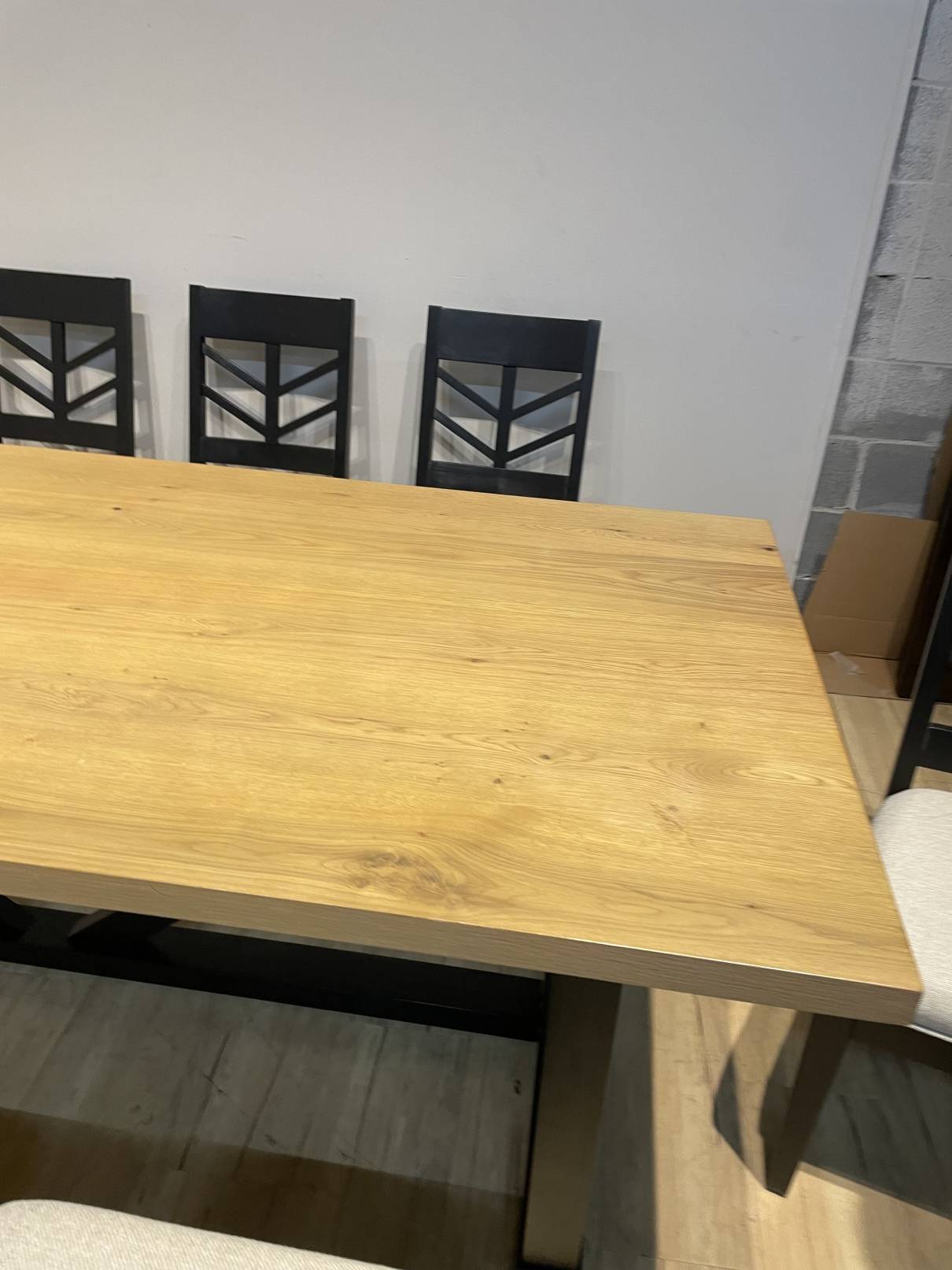 Used 9 outlet piece dining set