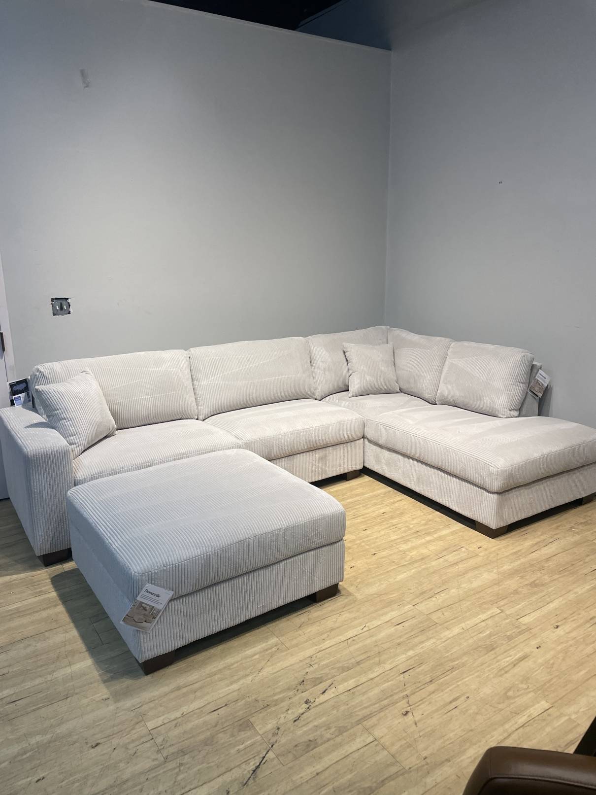 Thomasville artesia fabric sectional online