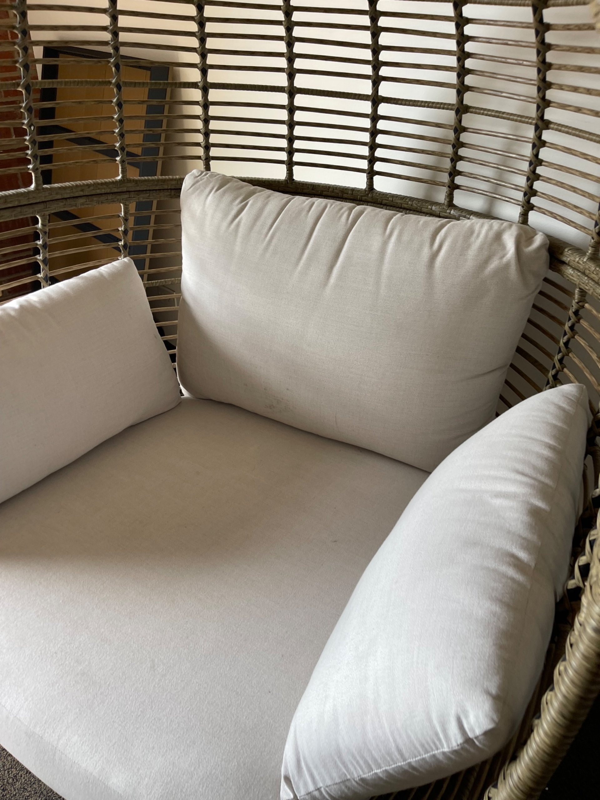 SunVilla Elliot Egg Chair - Photo 3