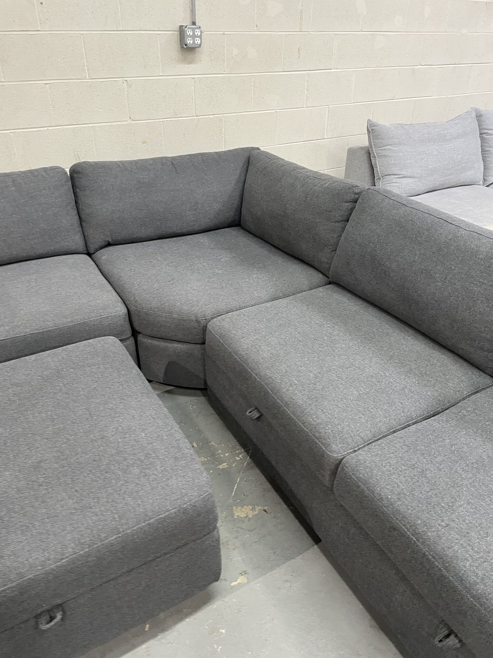Thomasville Bryden Fabric Sectional with Storage Seats and Ottoman - Photo 3