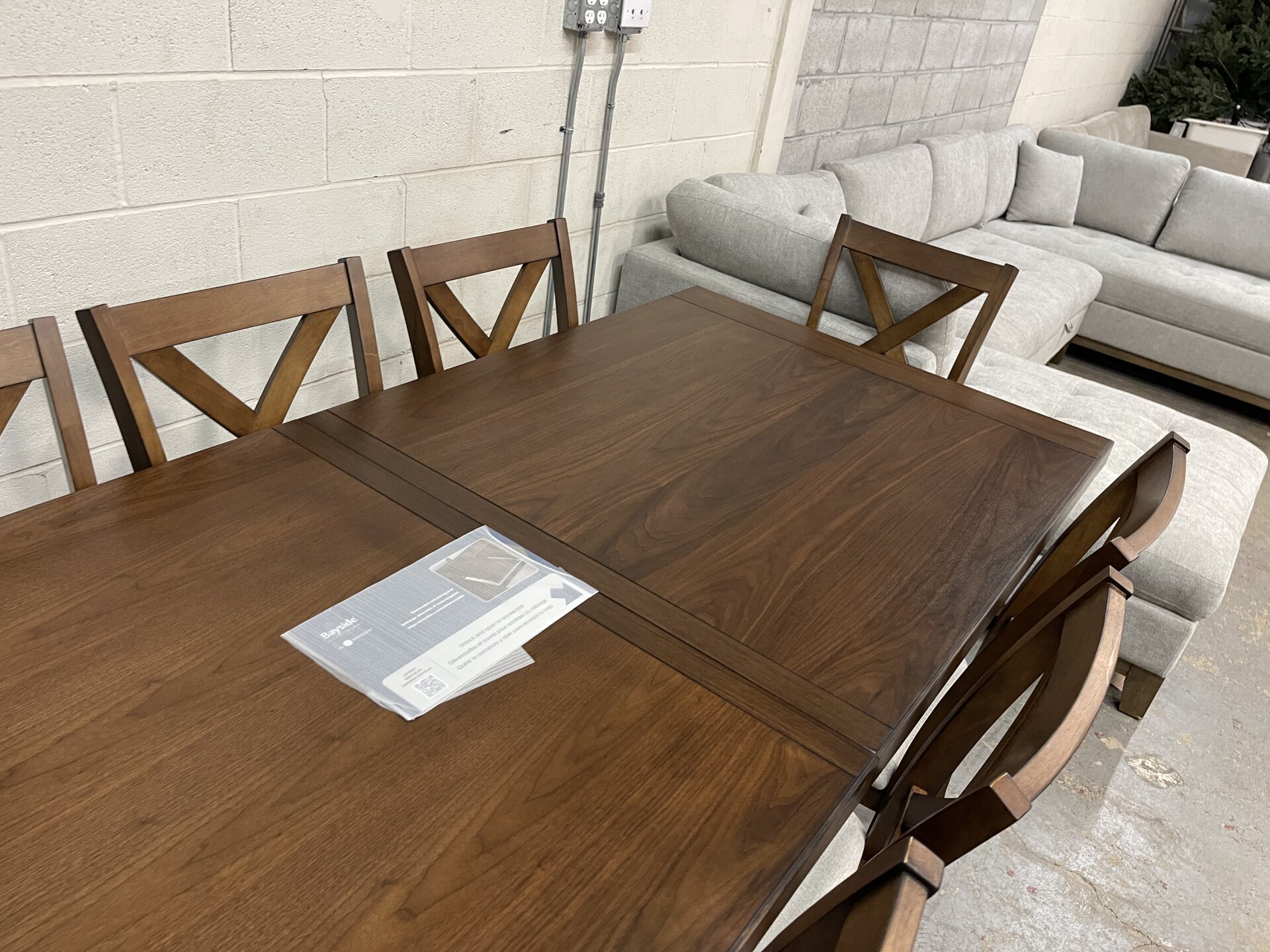 Lathan Dining Table and 8 Chairs (9-piece Set) - Photo 5