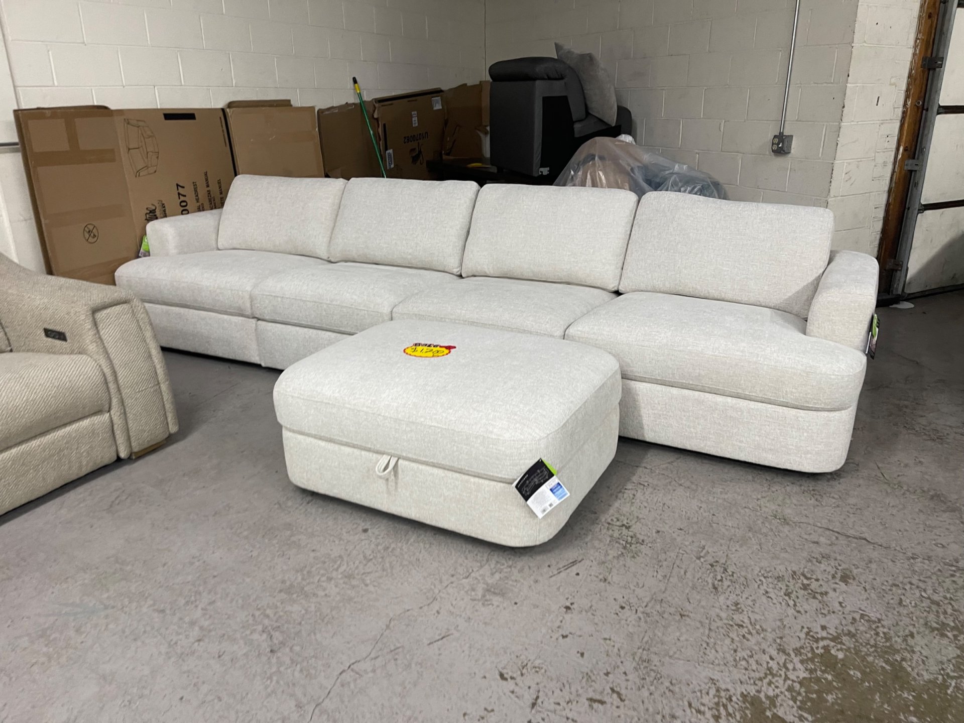 Henredon Corvin 6-piece Fabric Modular Sectional with Storage Ottoman - Photo 1