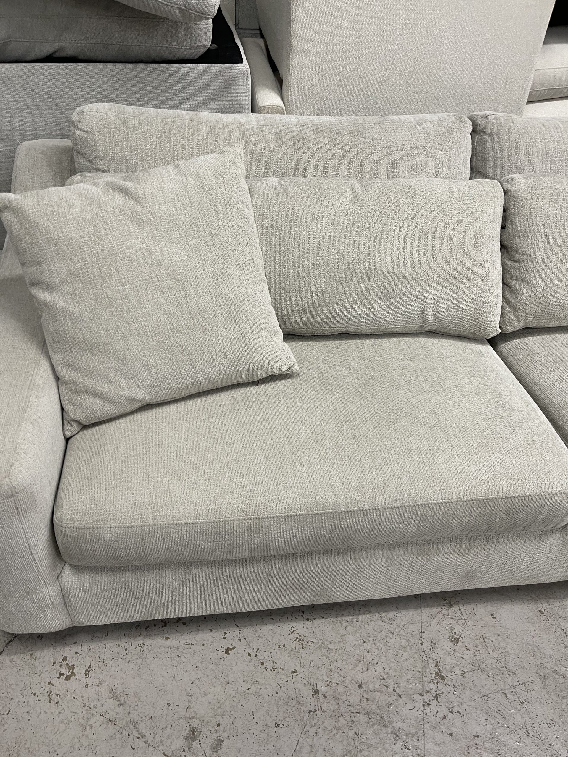Evelynne Fabric Sectional with Ottoman - Photo 4