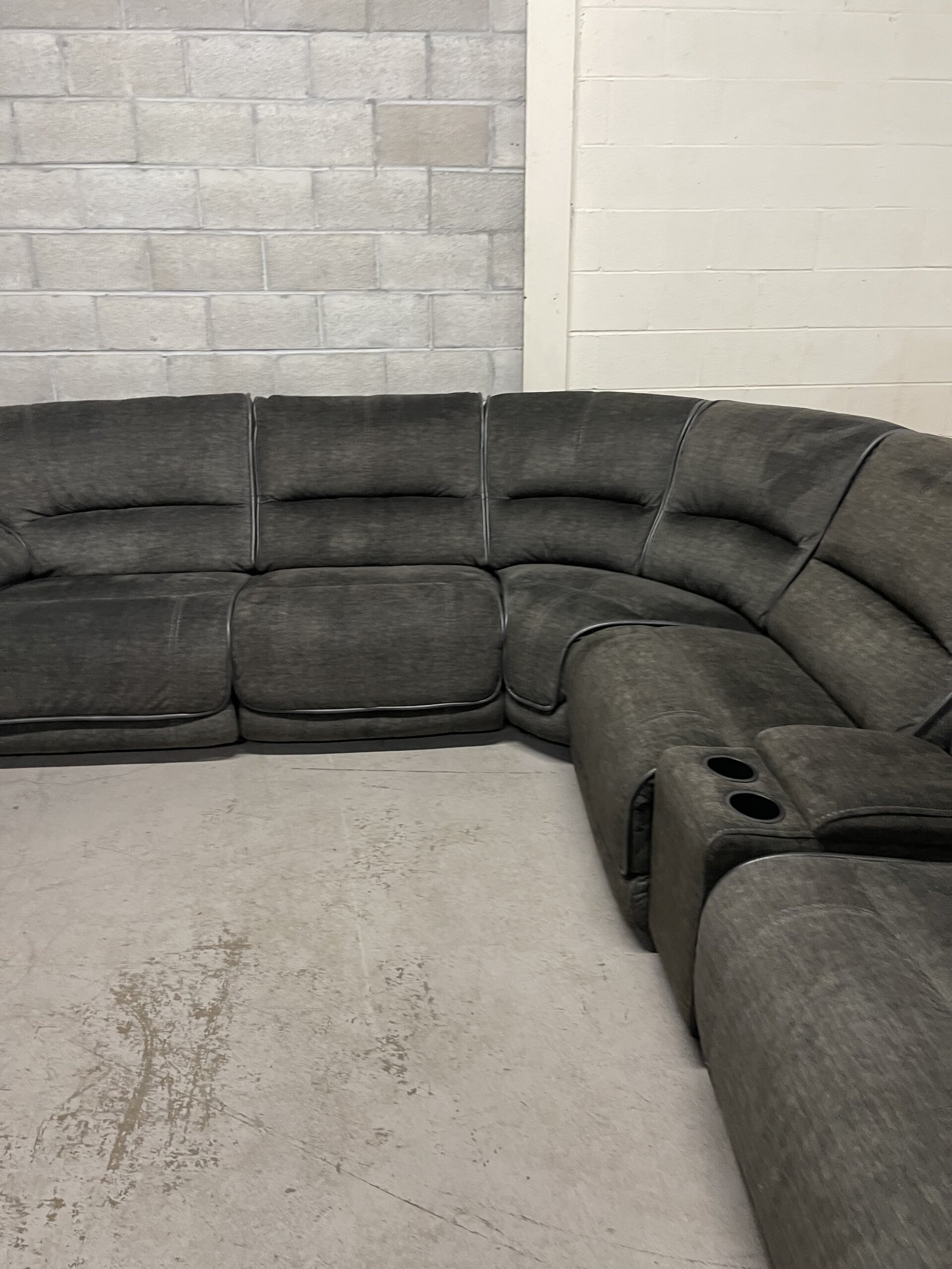 Redding 6-piece Fabric Power Reclining Sectional with Power Headrest - Photo 3