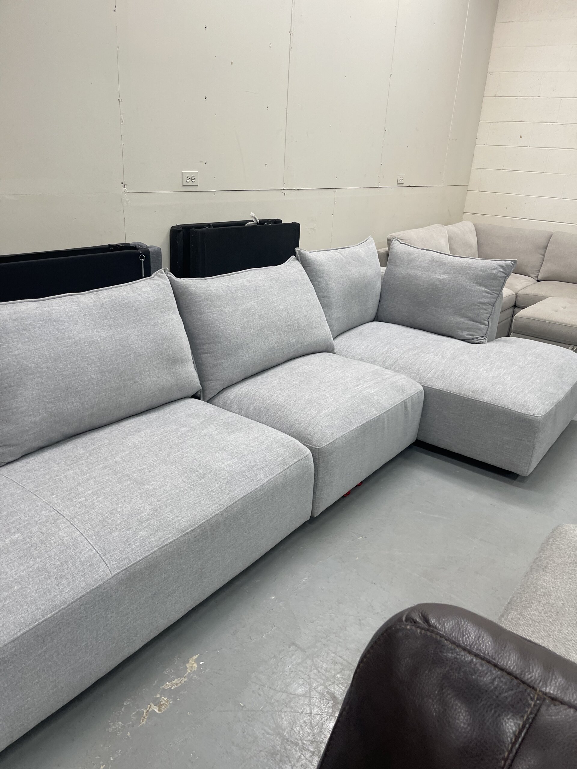 Macon 3-piece Fabric Modular Sectional, Light Gray - Photo 3