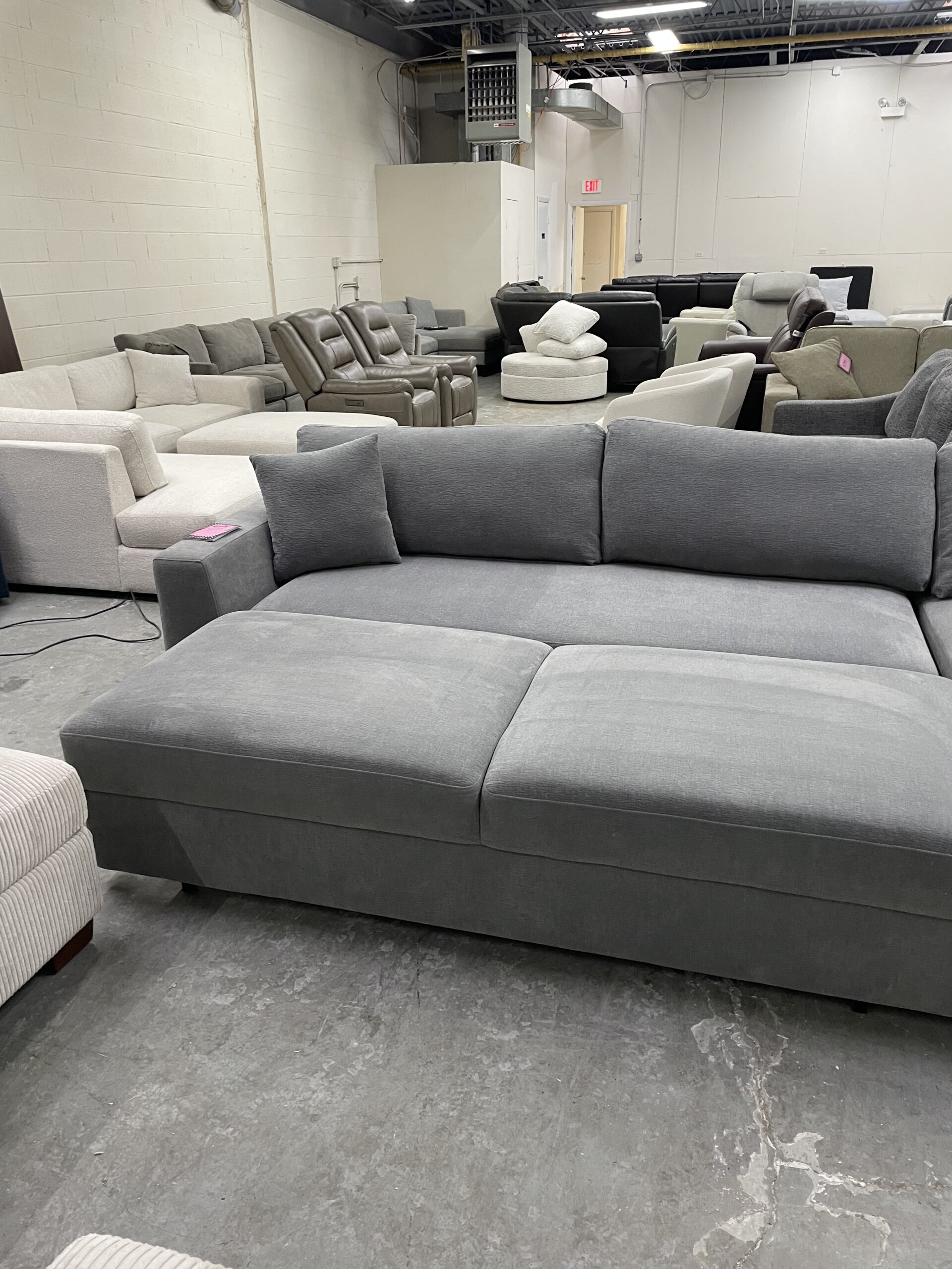 Thomasville Camlin Convertible Sleeper Sectional with Chaise, Gray - Photo 6