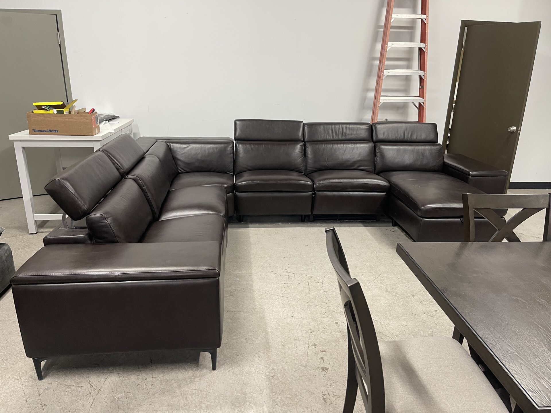 Barcalounger Bradford 6-piece Leather Reclining Sectional - Photo 11