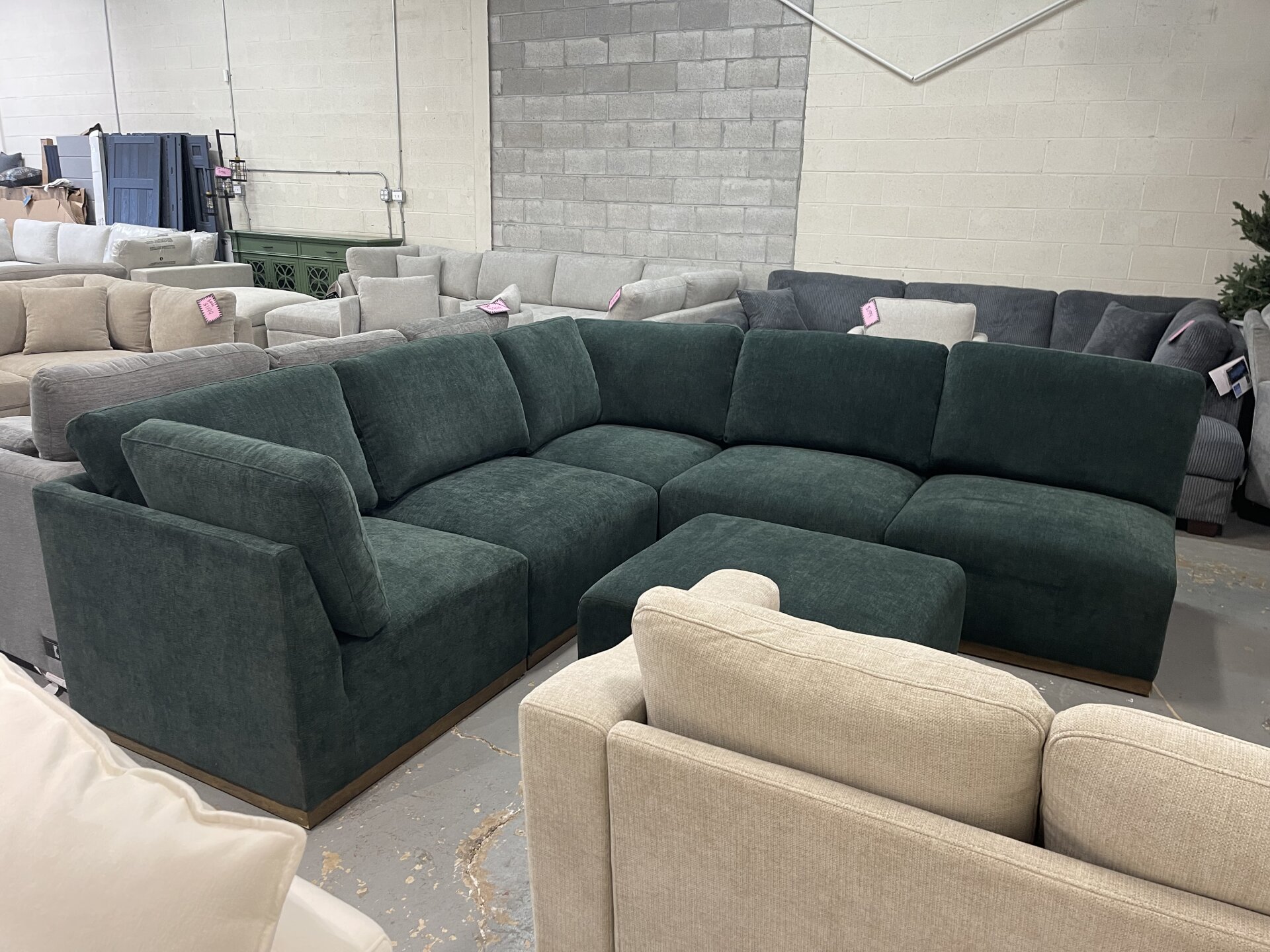 Henredon Murphy Fabric 6-piece Modular Sectional with Ottoman, Green - Photo 1