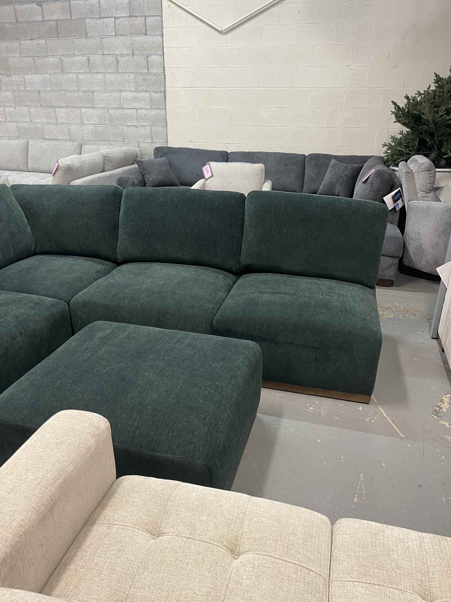 Henredon Murphy Fabric 6-piece Modular Sectional with Ottoman, Green - Photo 4