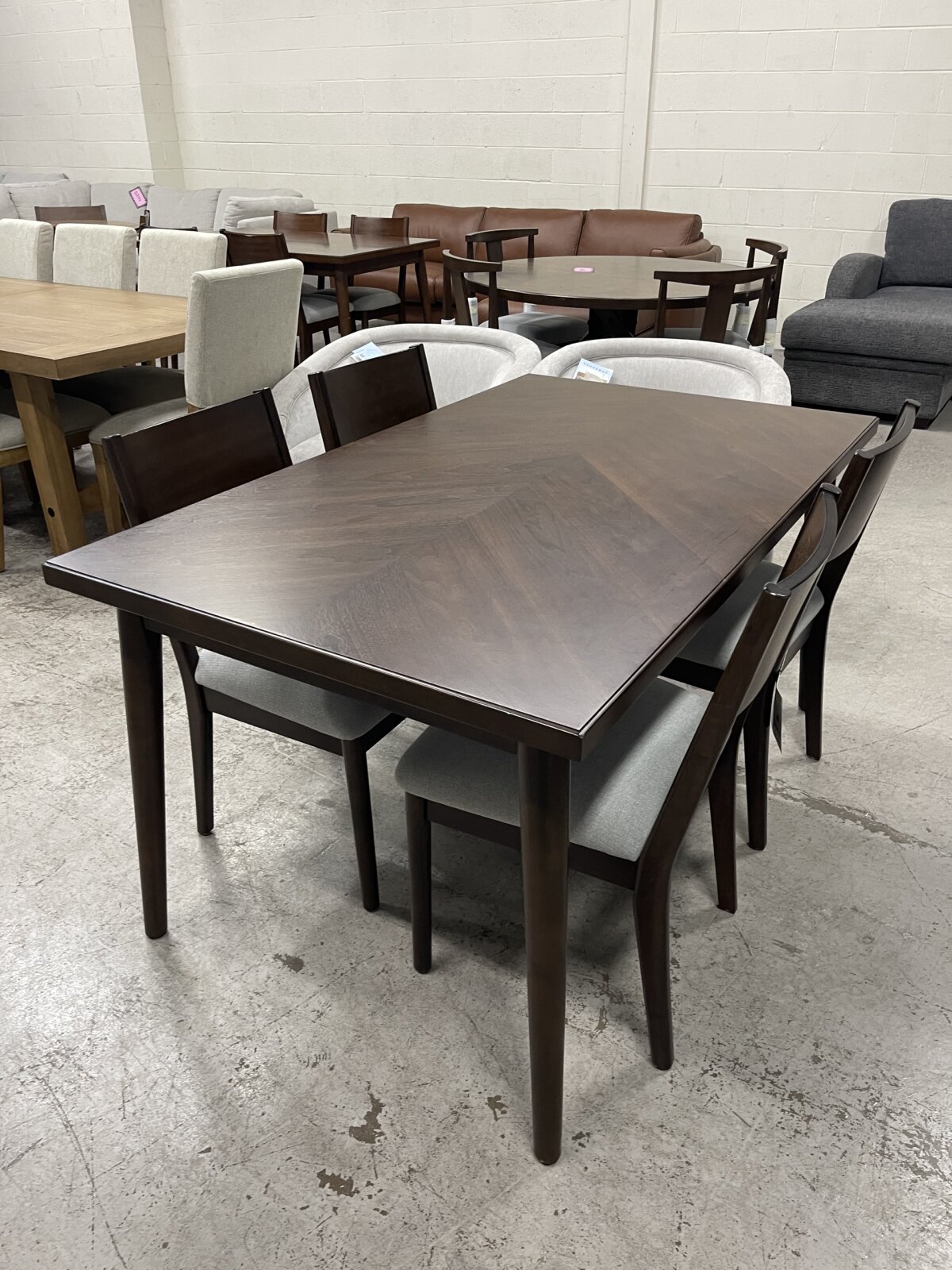 Clare Valley 5-piece Dining Table Set - Photo 2