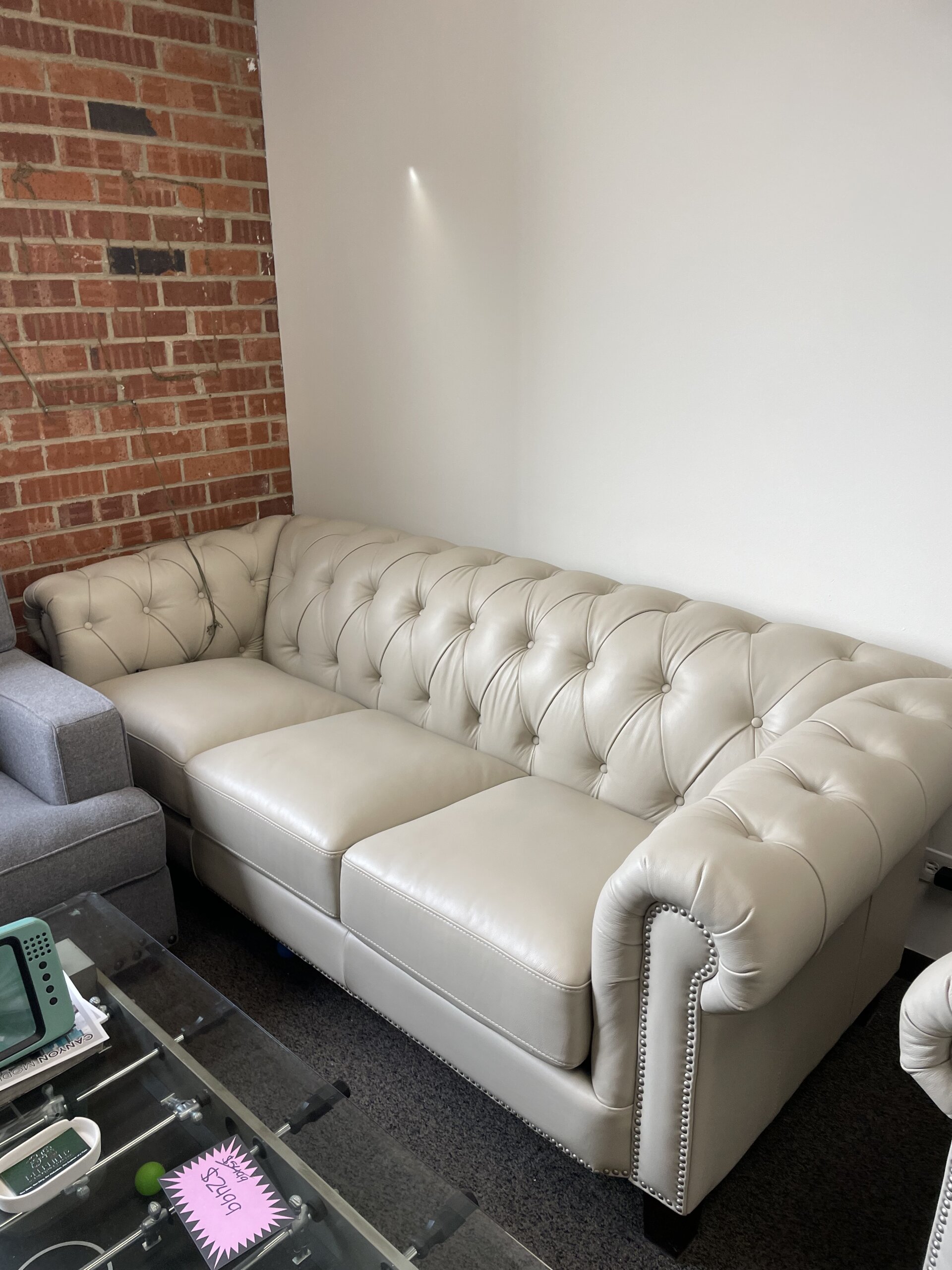 Baldwin Top Grain Leather Sofa Collection Ivory - Photo 3