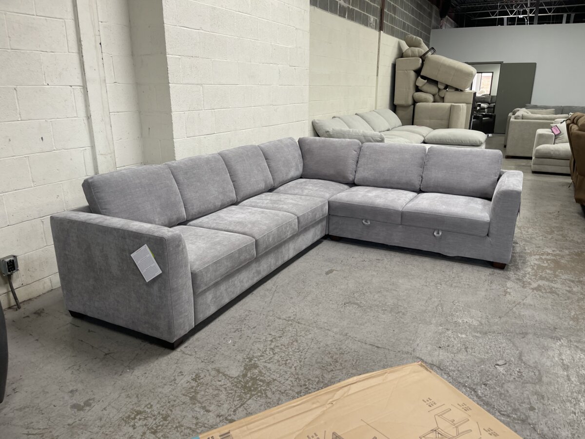 Thomasville Caler Convertible Sleeper Sectional With Storage - Image 2