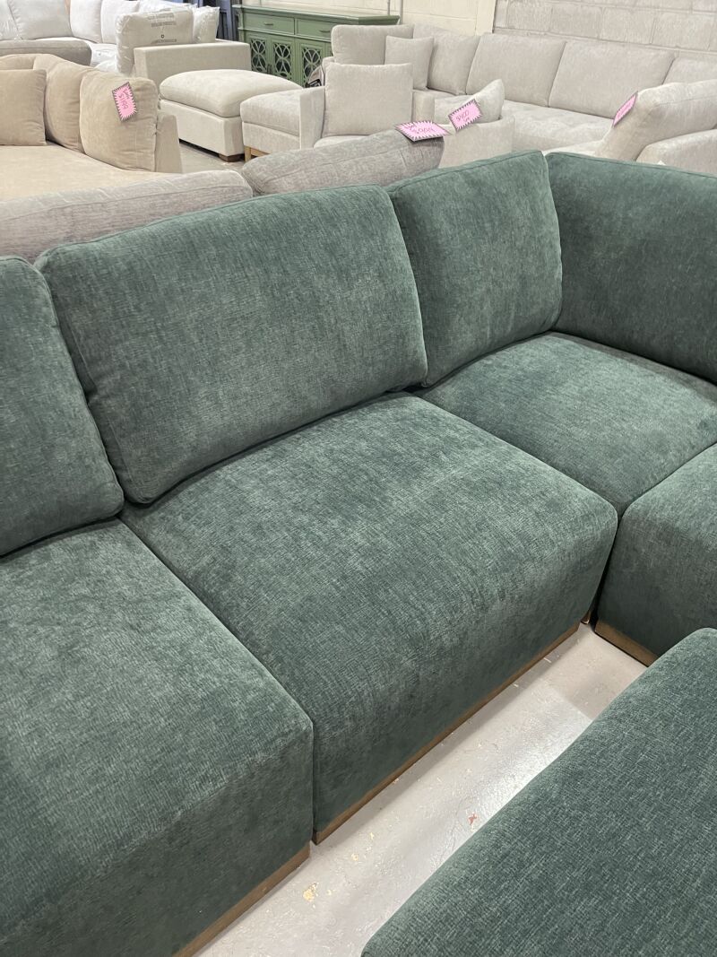 Henredon Murphy Fabric 6 Piece Modular Sectional With Ottoman Green - Image 6