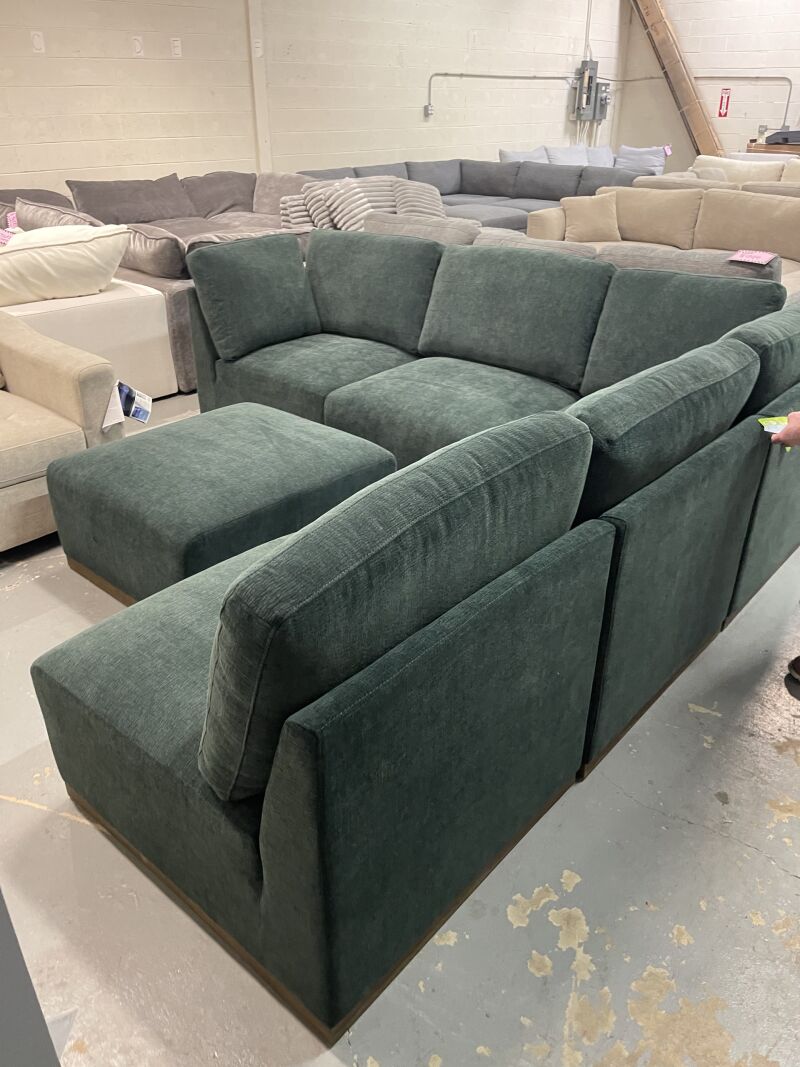 Henredon Murphy Fabric 6 Piece Modular Sectional With Ottoman Green - Image 10