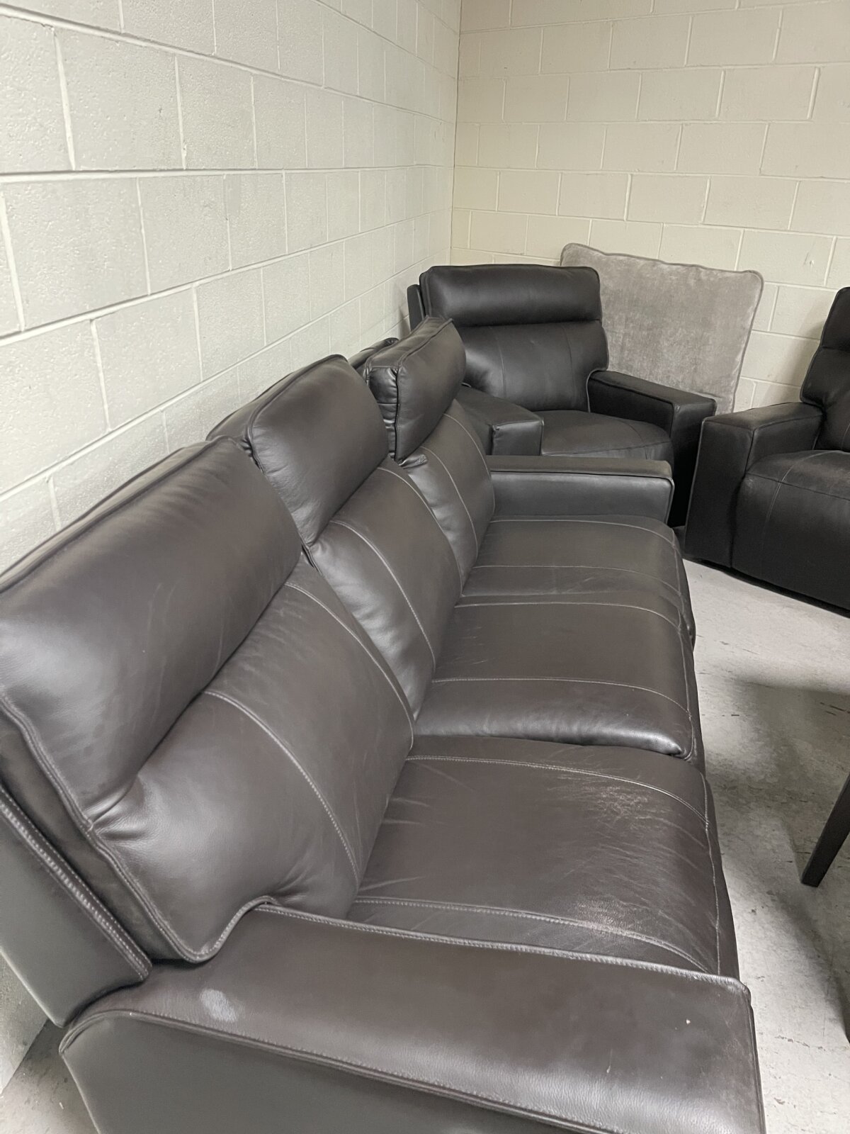 Kellan 3 Piece Leather Power Reclining Set - Image 10