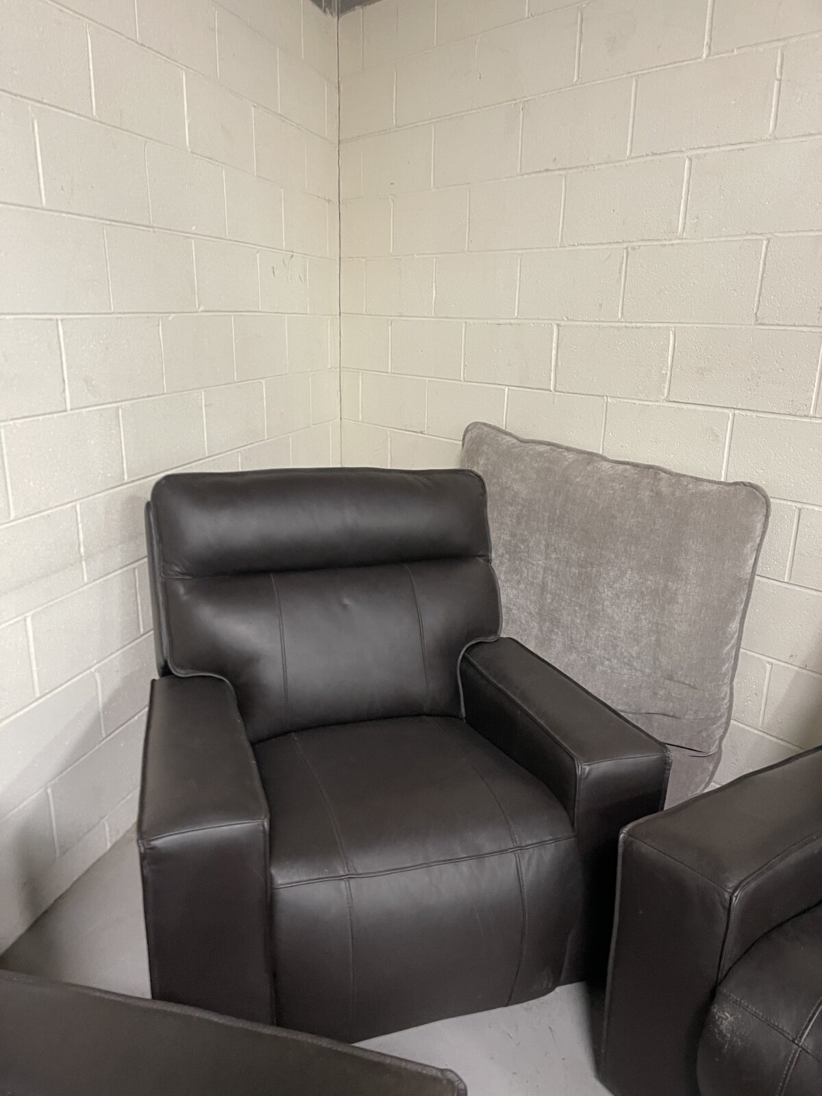 Kellan 3 Piece Leather Power Reclining Set - Image 12