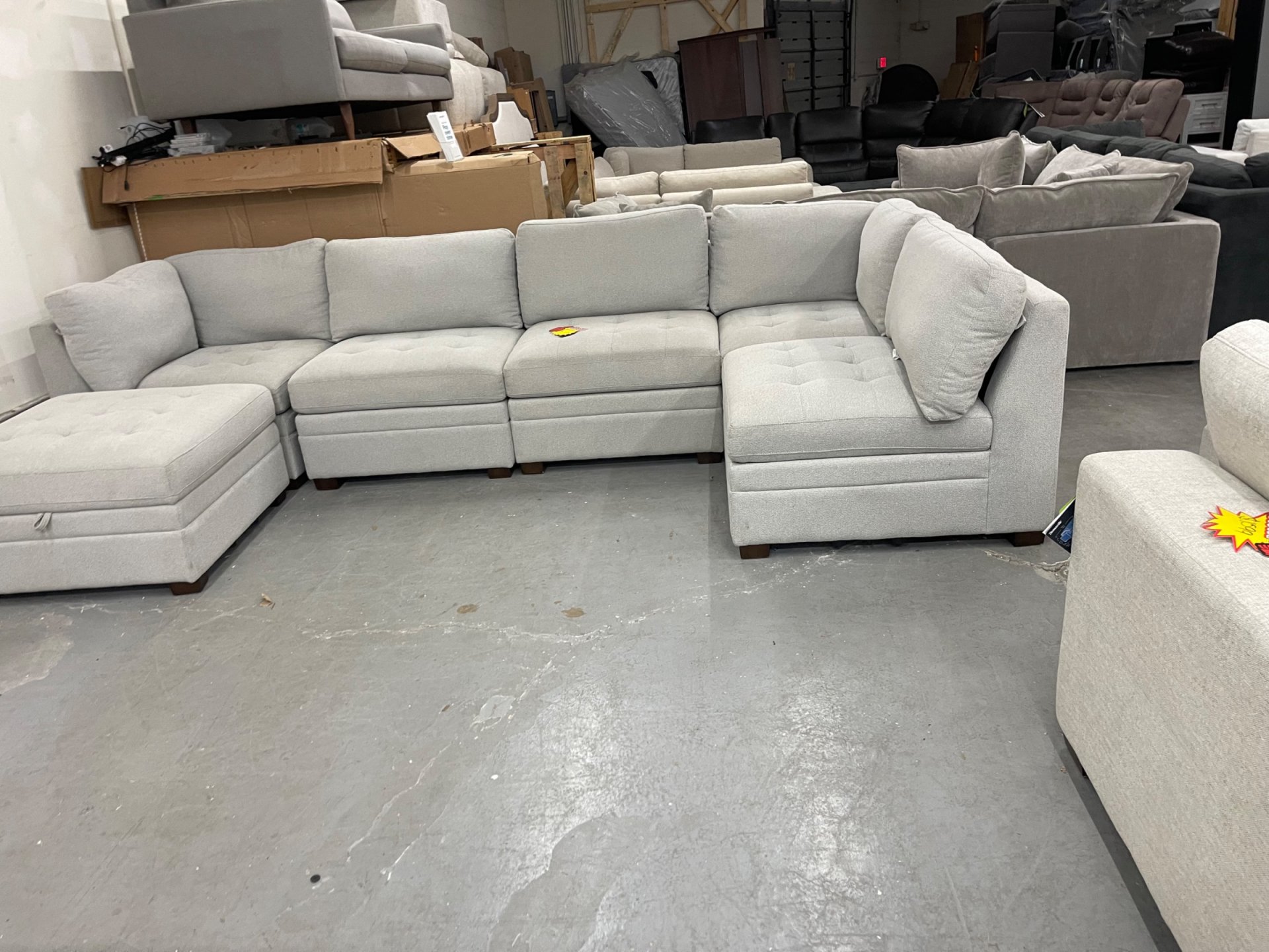 Thomasville Tisdale Boucle 6-piece Modular Sectional with Storage Ottoman, Light Gray