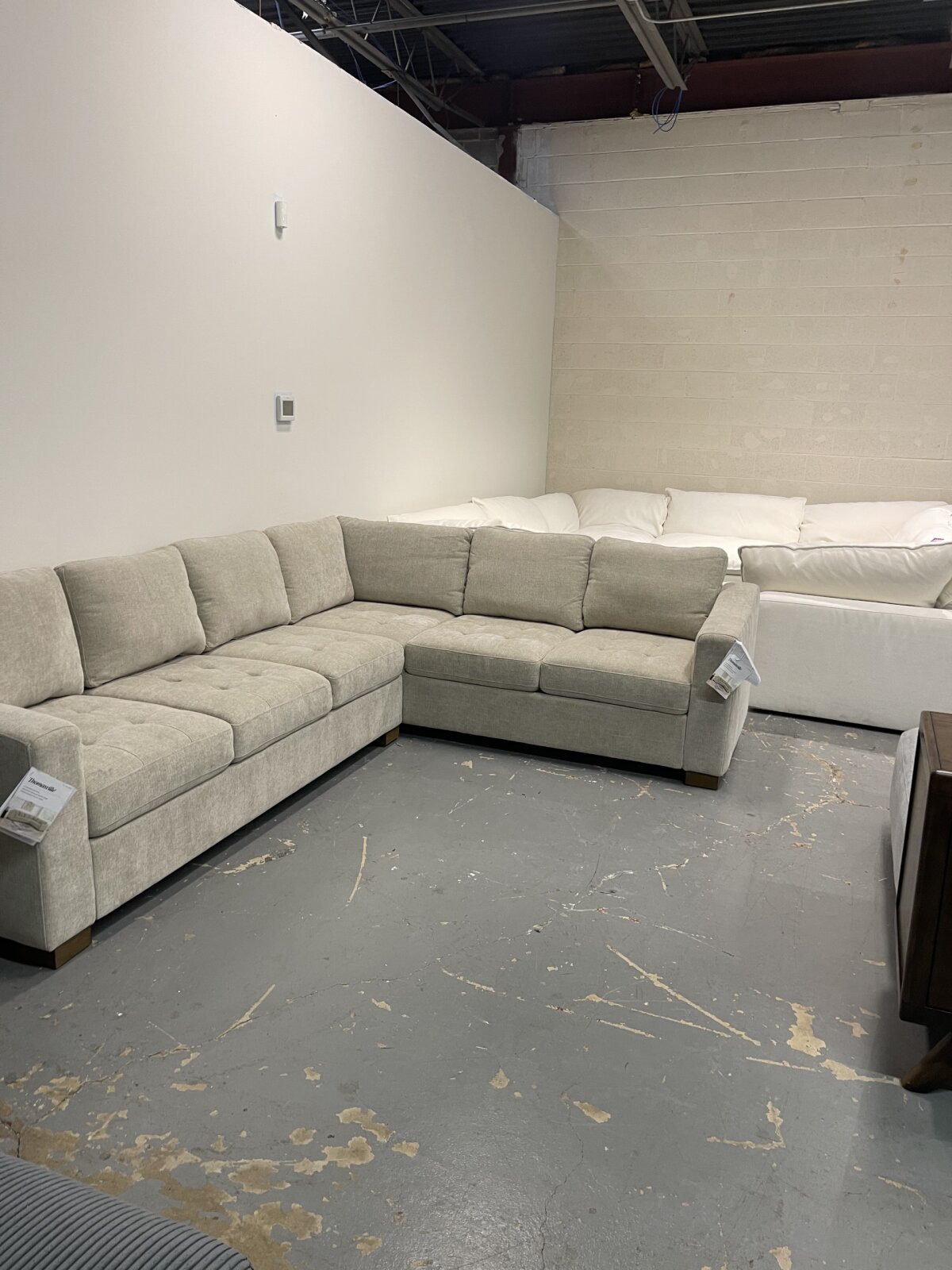 Thomasville Ellsford 2 Piece Fabric Sectional Beige - Image 10