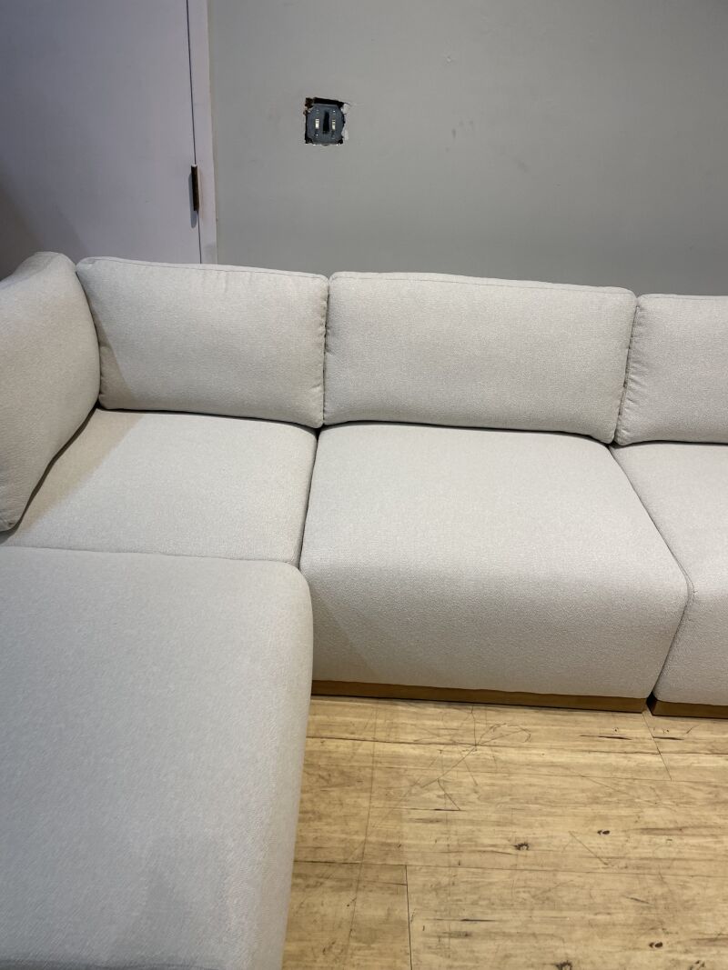 Henredon Murphy Fabric Modular Sectional With Ottoman Cream - Image 4