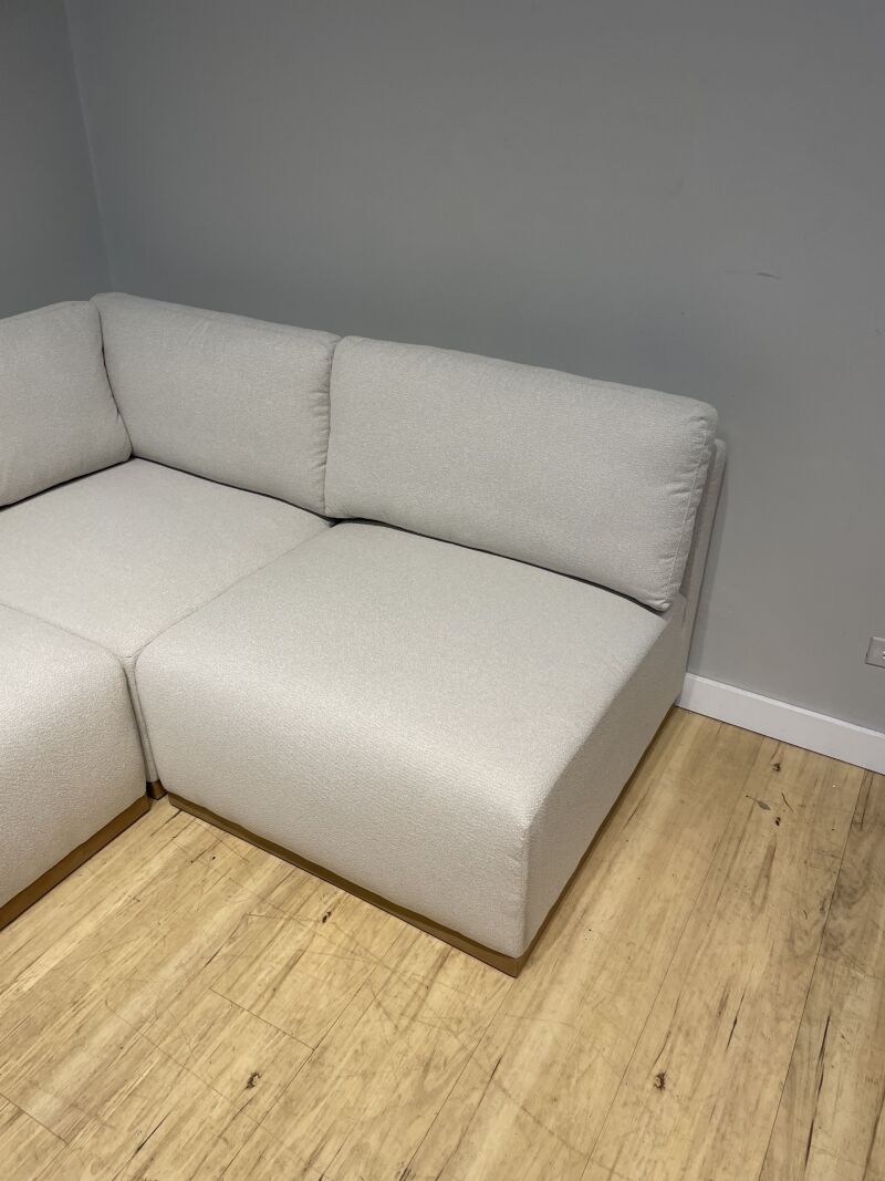 Henredon Murphy Fabric Modular Sectional With Ottoman Cream - Image 6