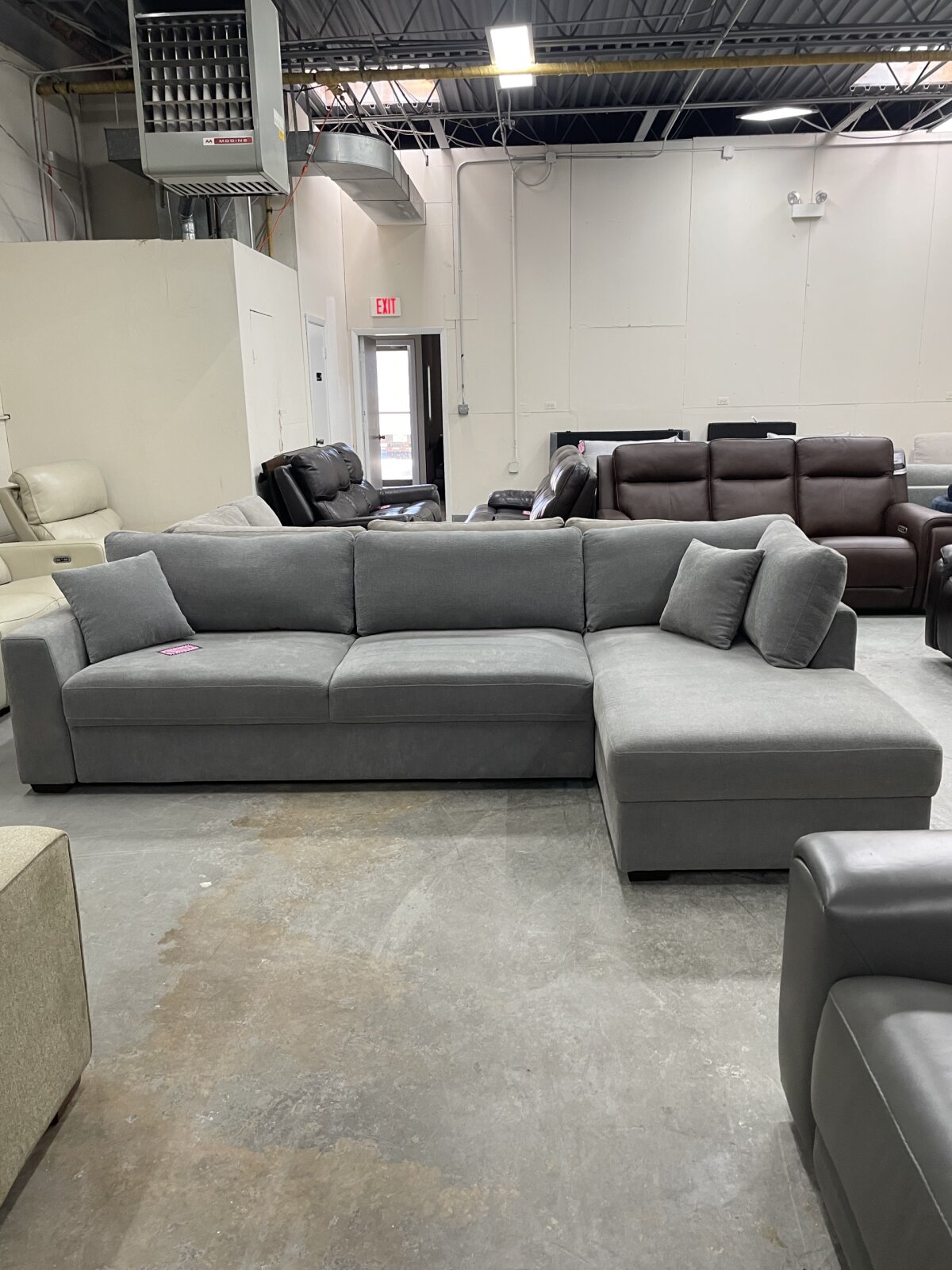 Thomasville Camlin Convertible Sleeper Sectional with Chaise, Gray