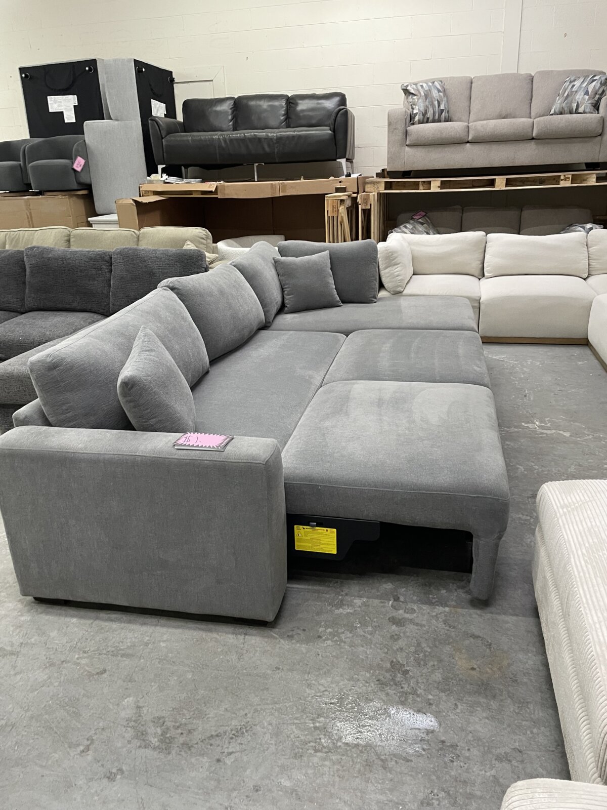 Thomasville Camlin Convertible Sleeper Sectional With Chaise Gray - Image 4
