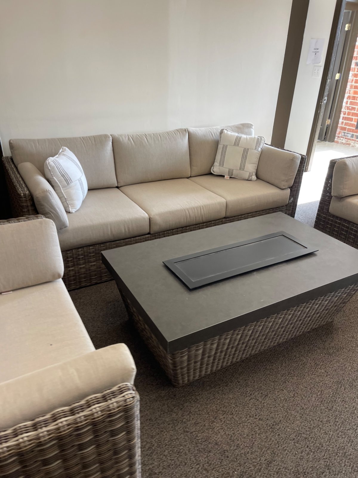 SunVilla Webster 5-piece Patio Conversation Set with Fire Table - Image 11