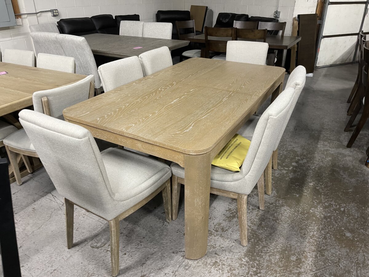 Anna Maria Dining Table And 8 Chairs - Image 5