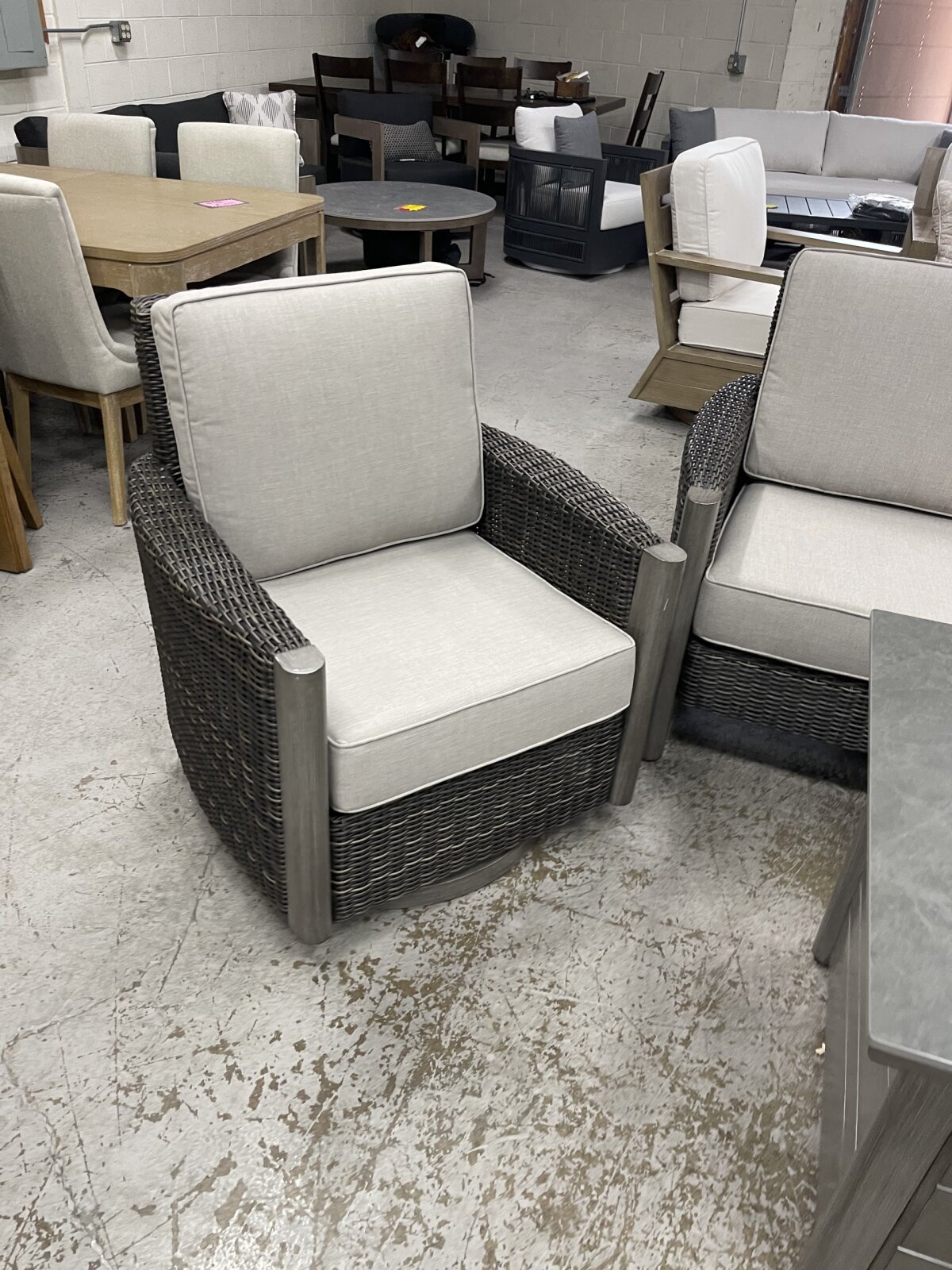 Agio Parkfield 4-piece Outdoor Fire Chat Set - Image 3