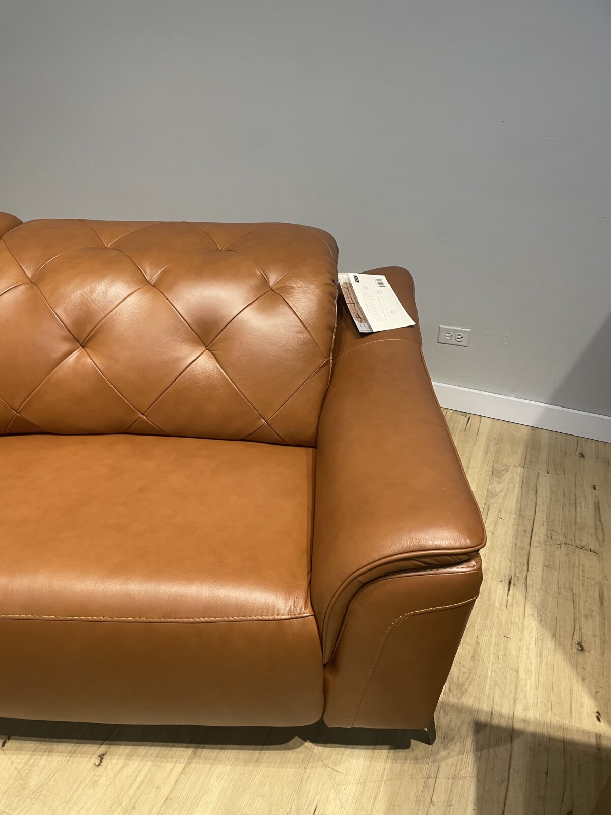 Carvel Leather Power Reclining Sofa With Power Headrest - Image 5