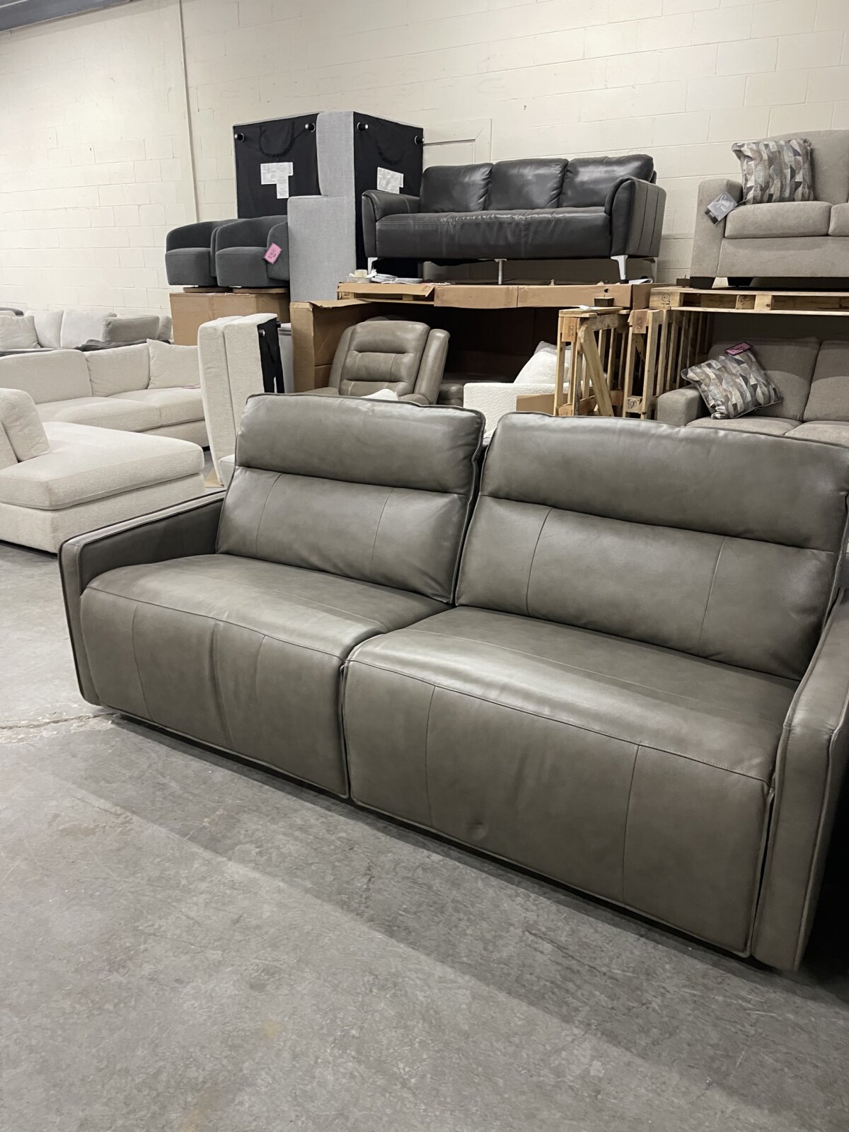 Henredon Keira Leather Zero-gravity Reclining Sofa