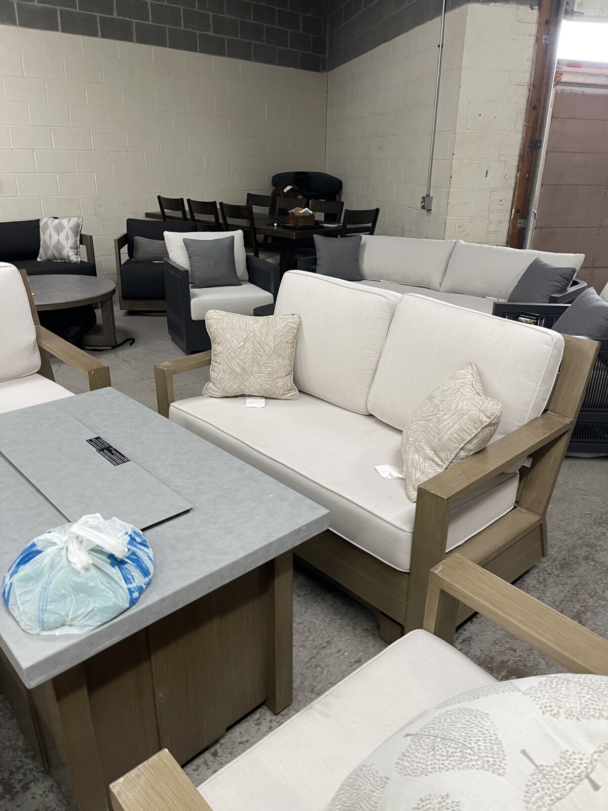 Agio Valmar 5-piece Outdoor Patio Fire Seating Set - Image 4