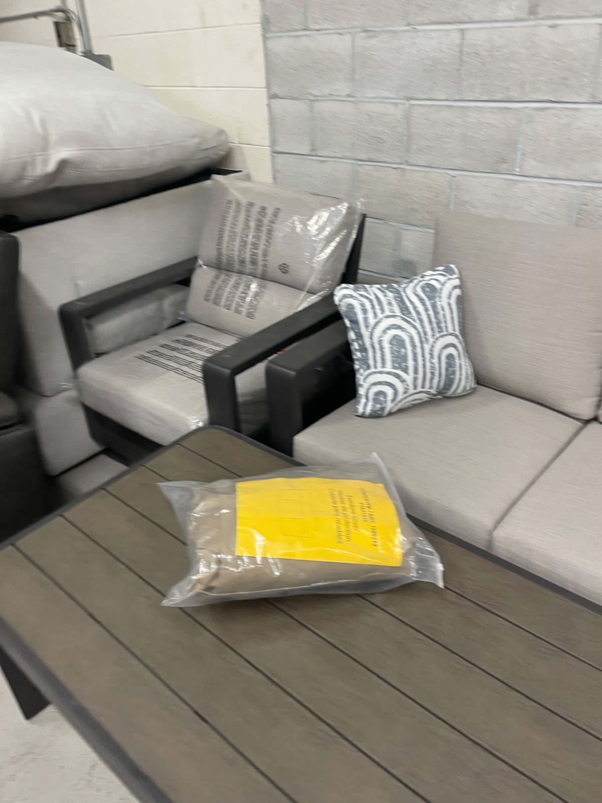 SunVilla Alden 4-piece Outdoor Patio Seating Set - Image 7