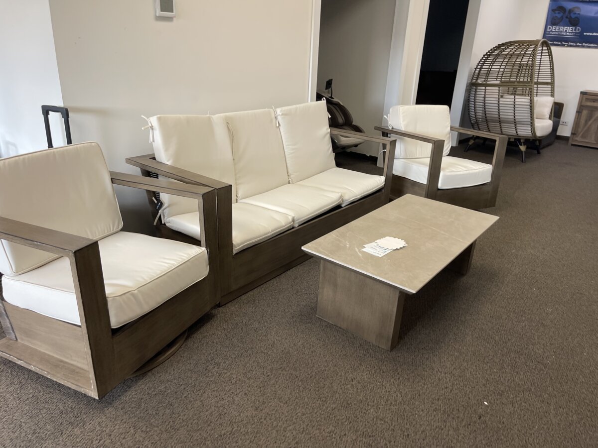 SunVilla Sorrento 4-piece Outdoor Patio Seating Set - Image 2
