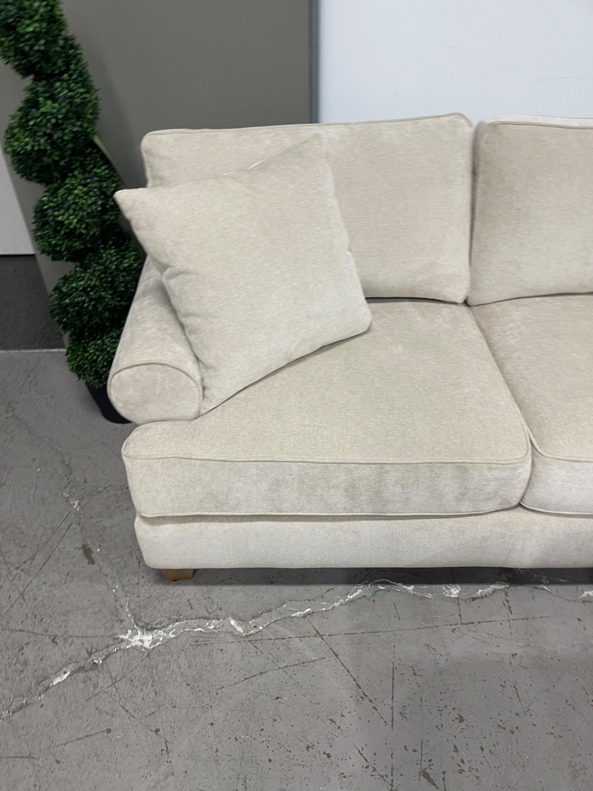 Hazel Fabric Sectional with Storage Ottoman - Image 4