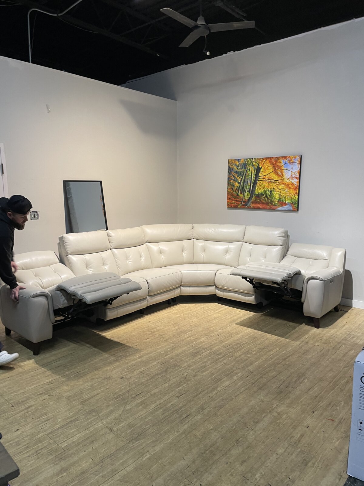 Malibu 4 Piece Leather Power Reclining Sectional With Power Headrests - Image 2