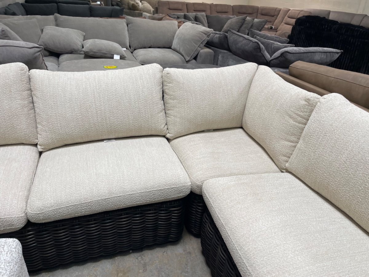 Kimora 3-Piece Outdoor Sectional - Image 3