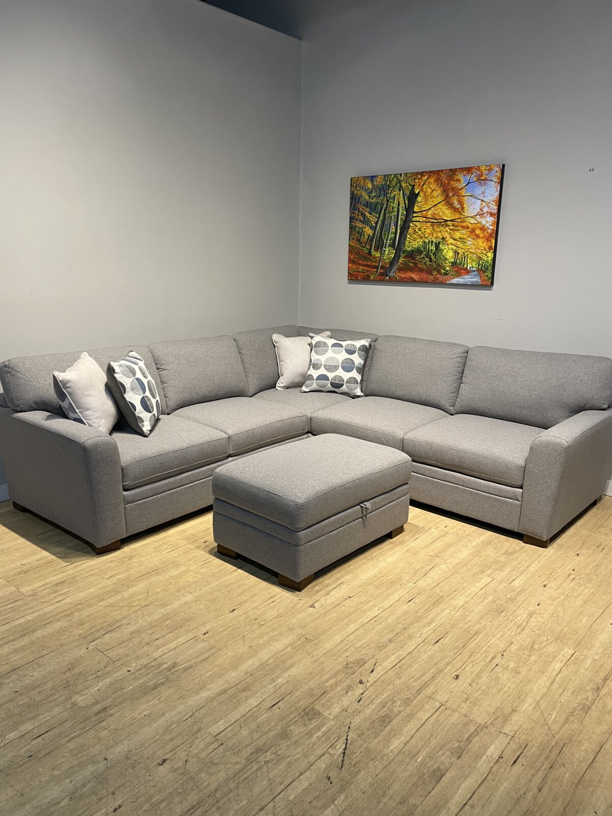 Thomasville Langdon Fabric Sectional With Storage Ottoman - Image 4
