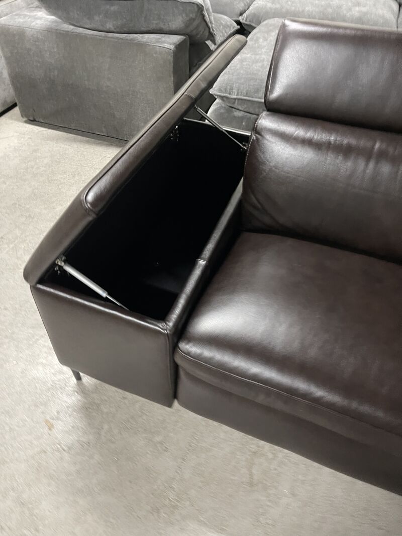 Barcalounger Bradford 6 Piece Leather Reclining Sectional - Image 6